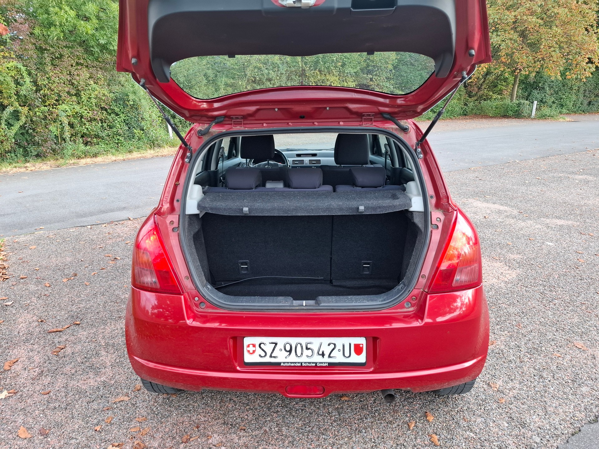 SUZUKI Swift 1.3i 16V GL 4x4-image-8