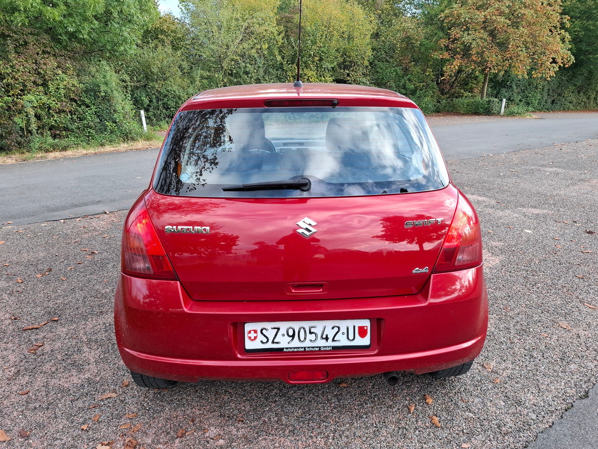 SUZUKI Swift 1.3i 16V GL 4x4-image-7
