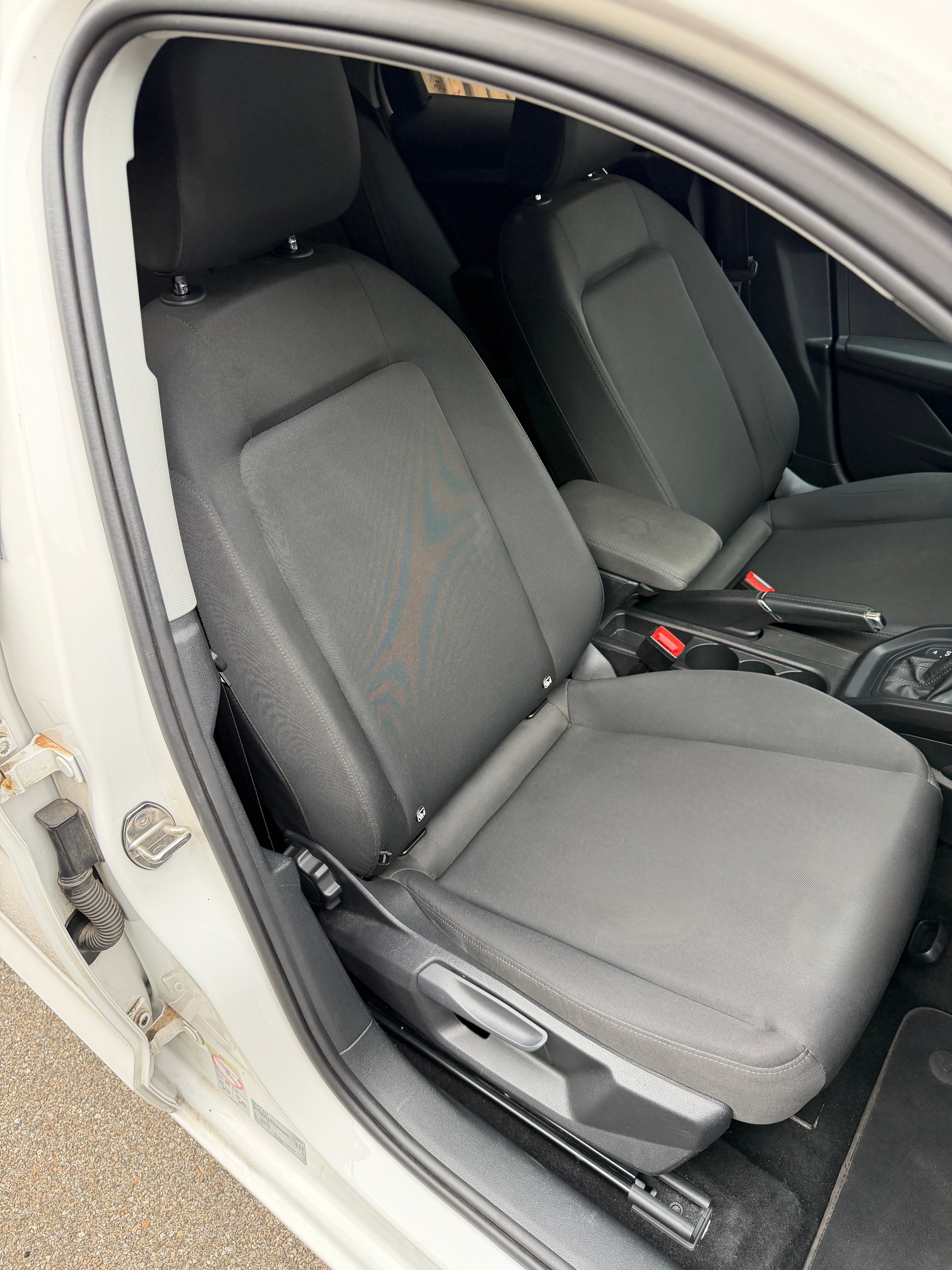 AUDI A1 Sportback 30 TFSI Attraction S-tronic-image-16