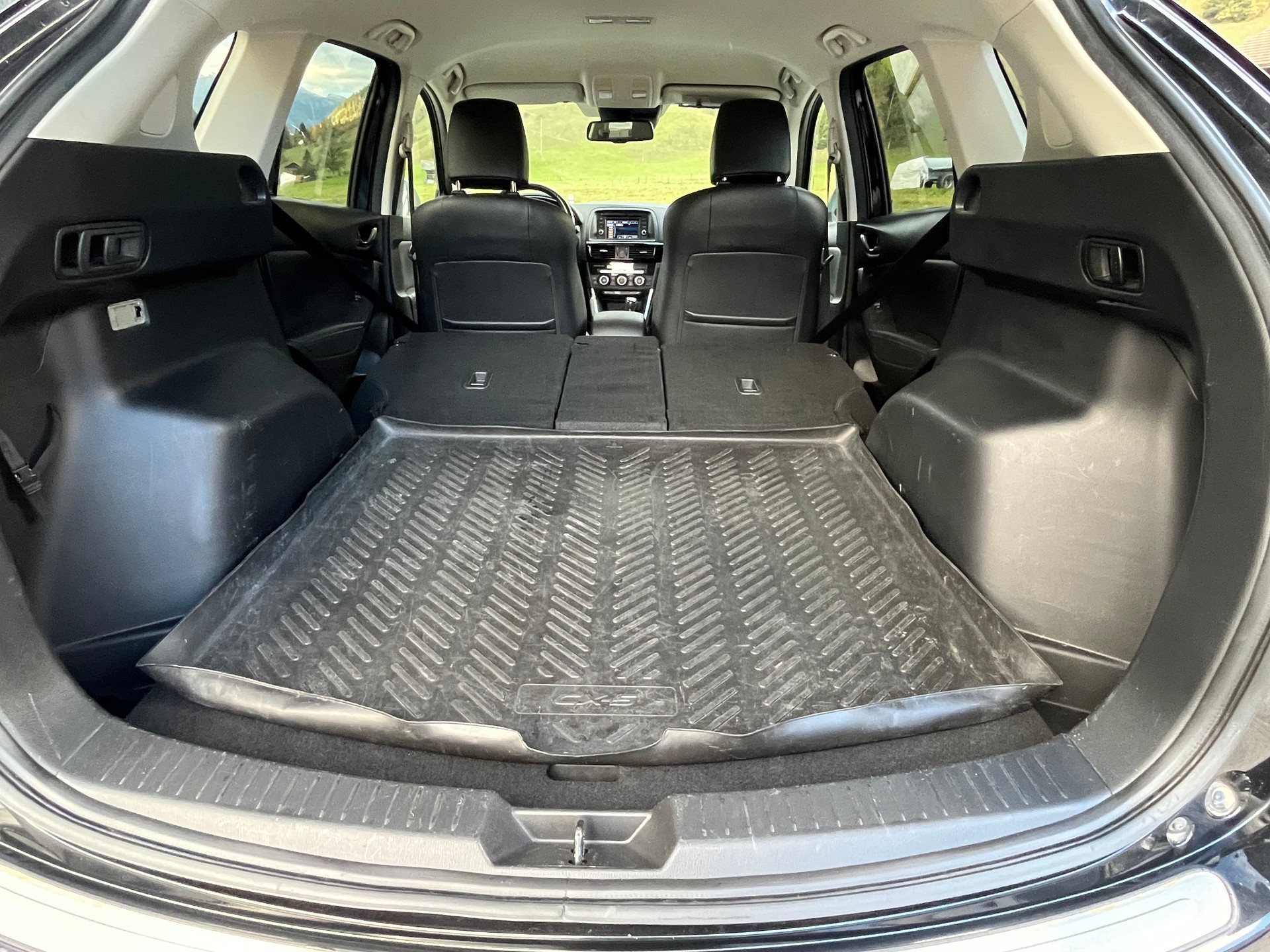 MAZDA CX-5 2.2 D HP Revolution AWD Automatic-image-13