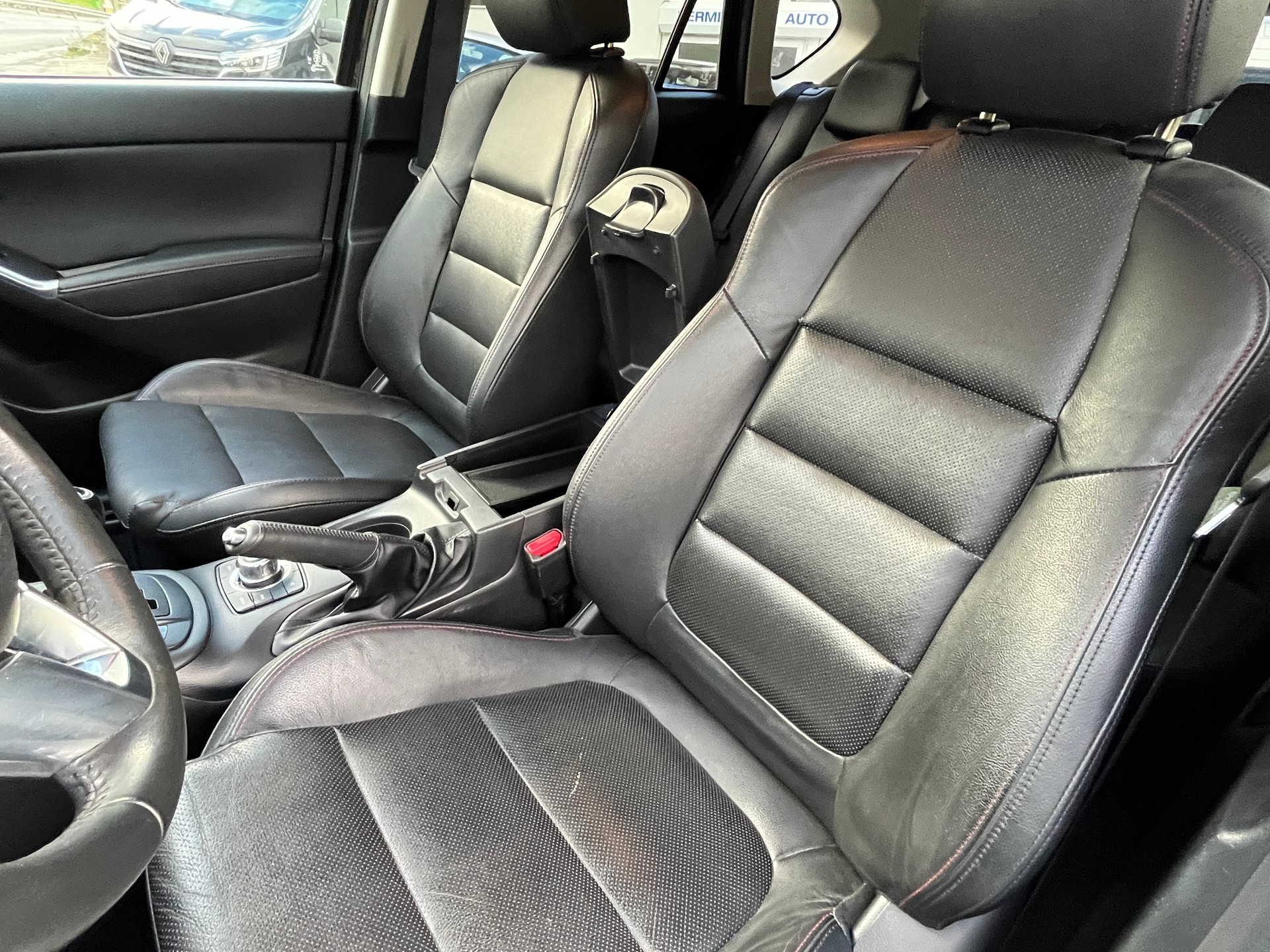 MAZDA CX-5 2.2 D HP Revolution AWD Automatic-image-15