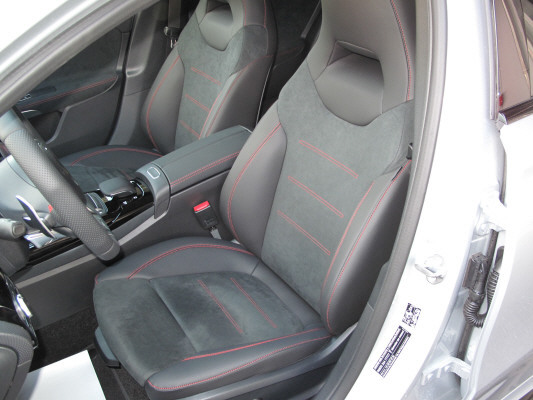 MERCEDES-BENZ A 45 S AMG 4Matic+-image-10