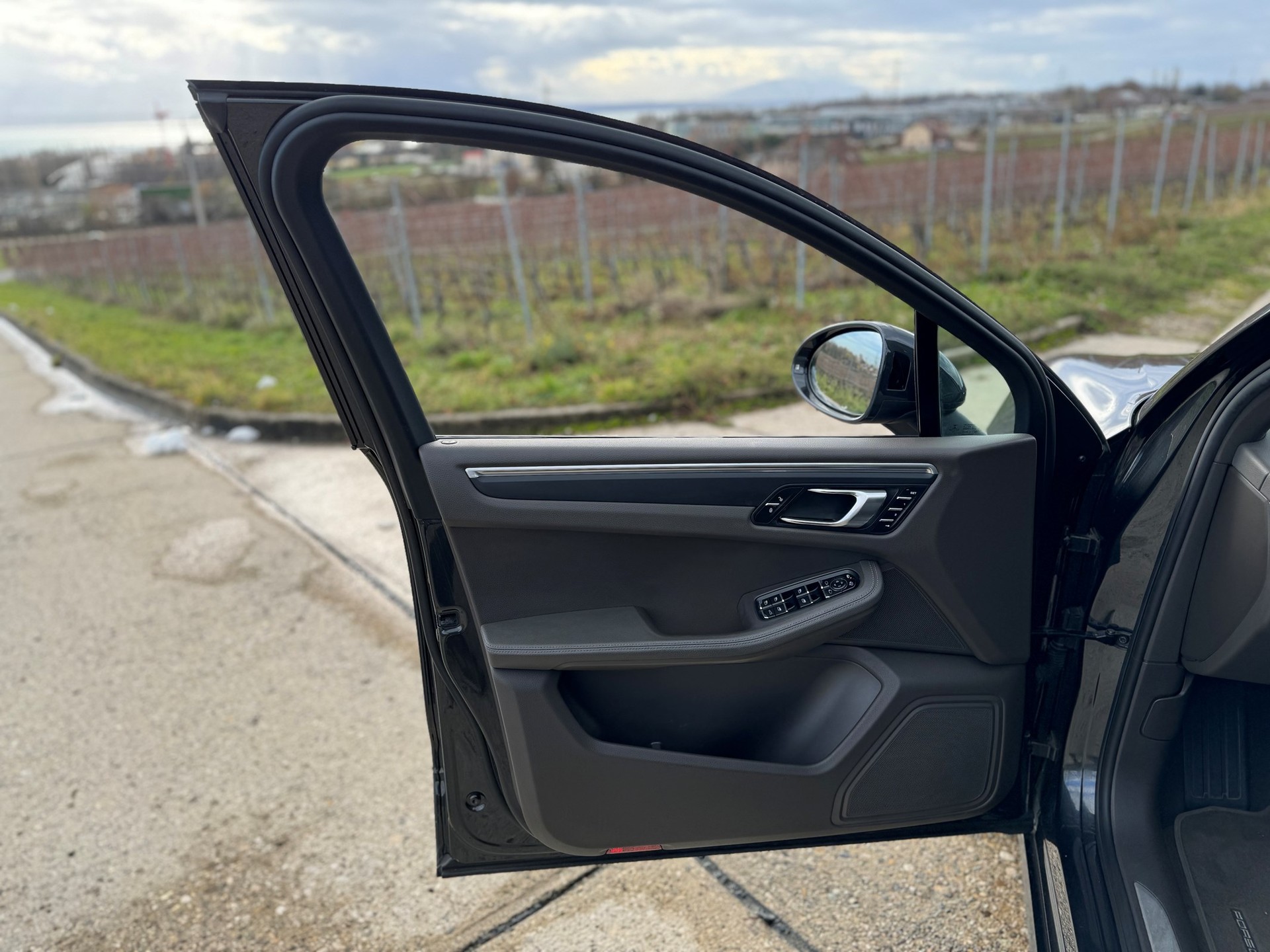 PORSCHE Macan PDK-image-11