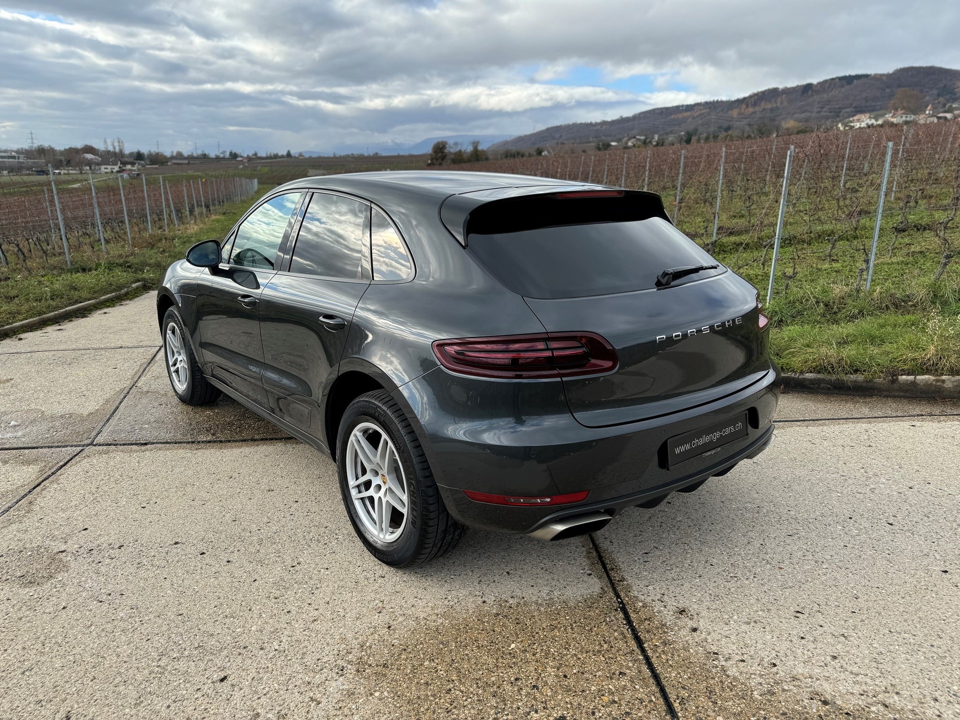 PORSCHE Macan PDK-image-4