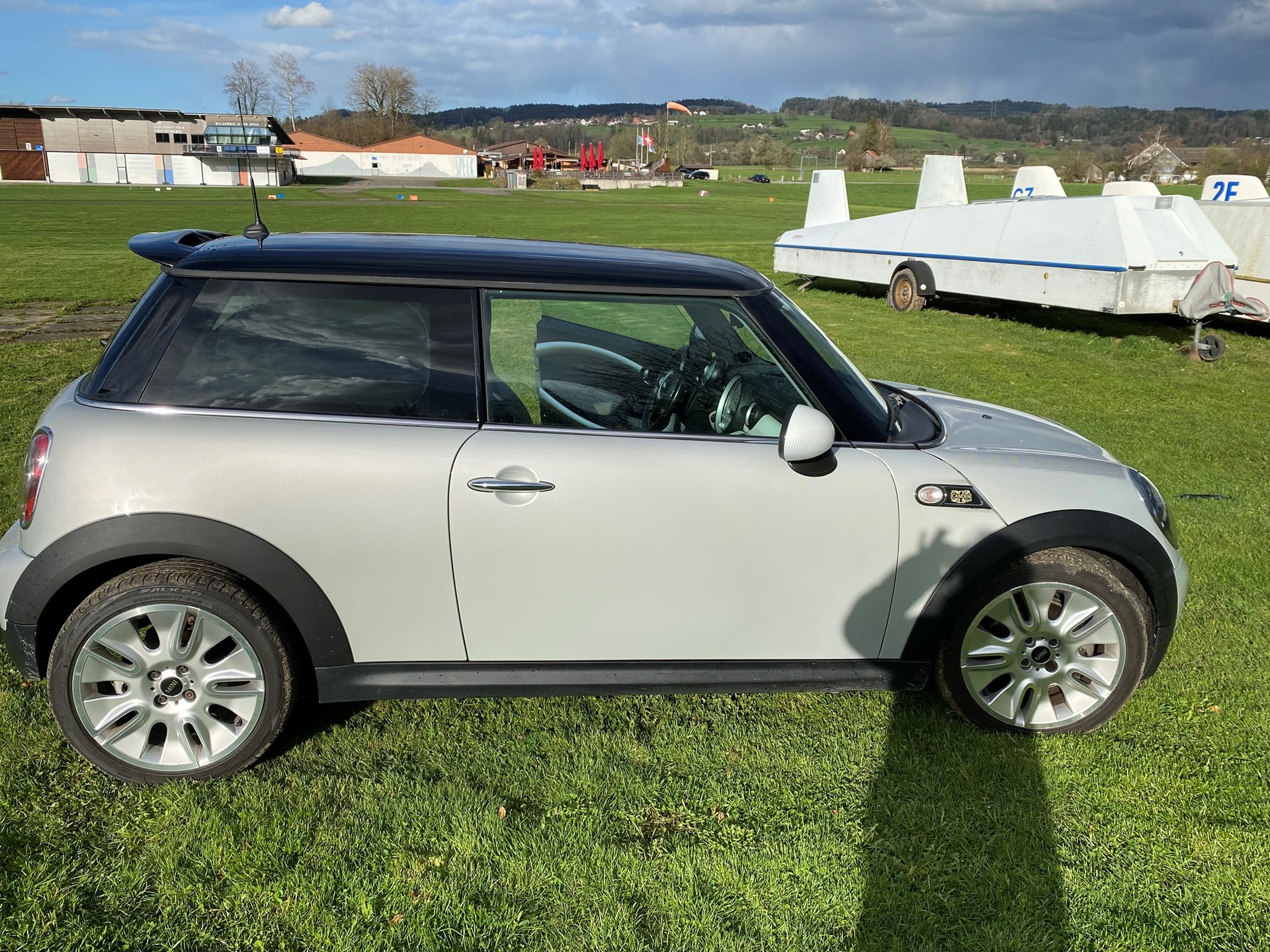 MINI Mini Cooper S 50 Camden-image-2
