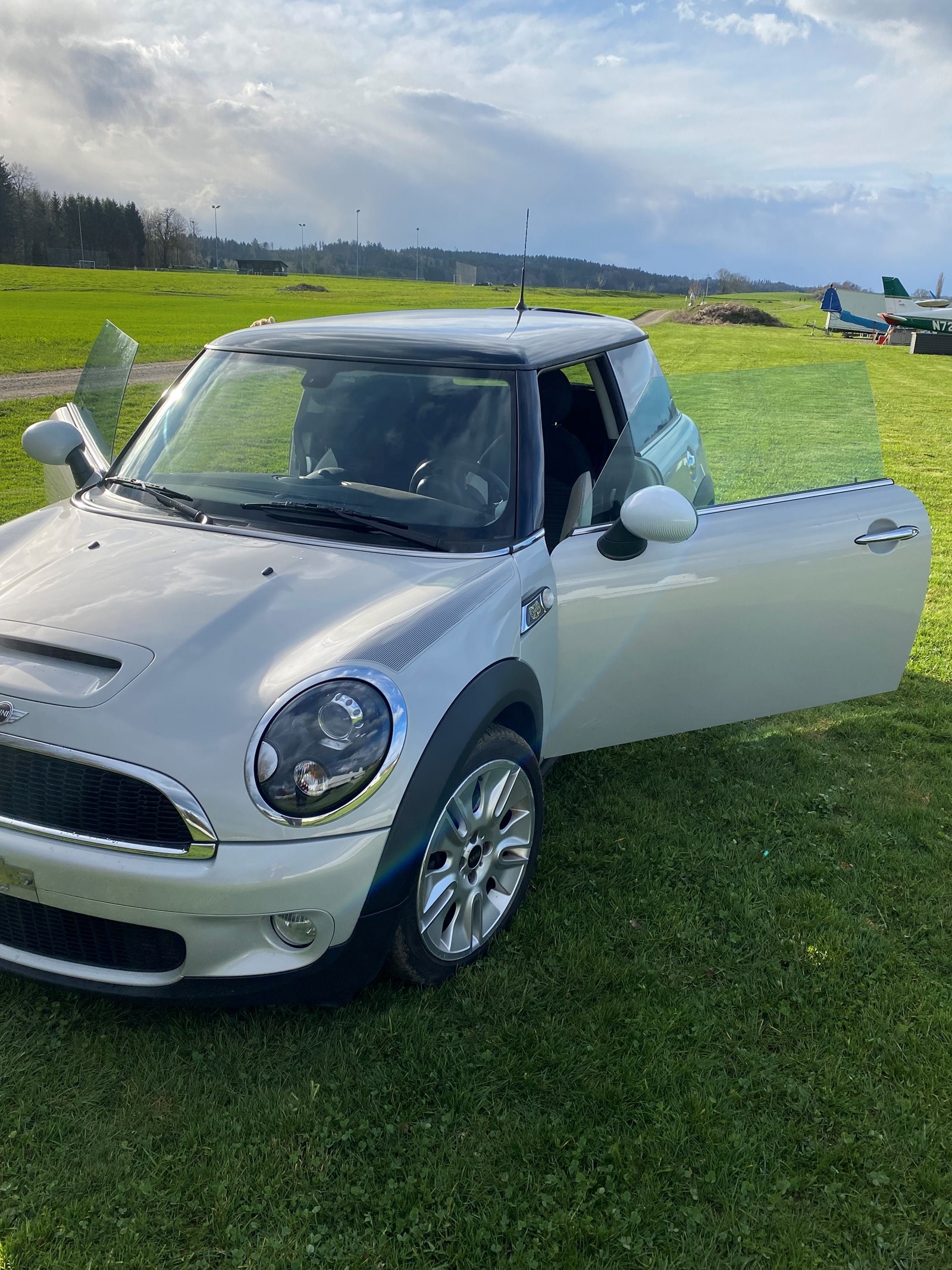MINI Mini Cooper S 50 Camden-image-6