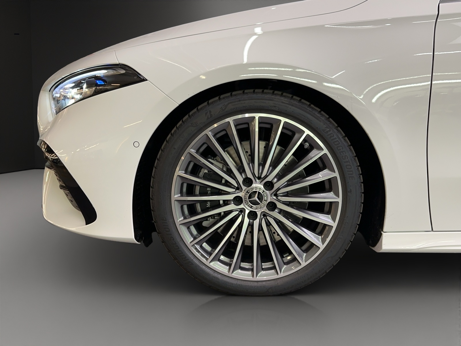 MERCEDES-BENZ A 250 4Matic 8G-DCT-image-5
