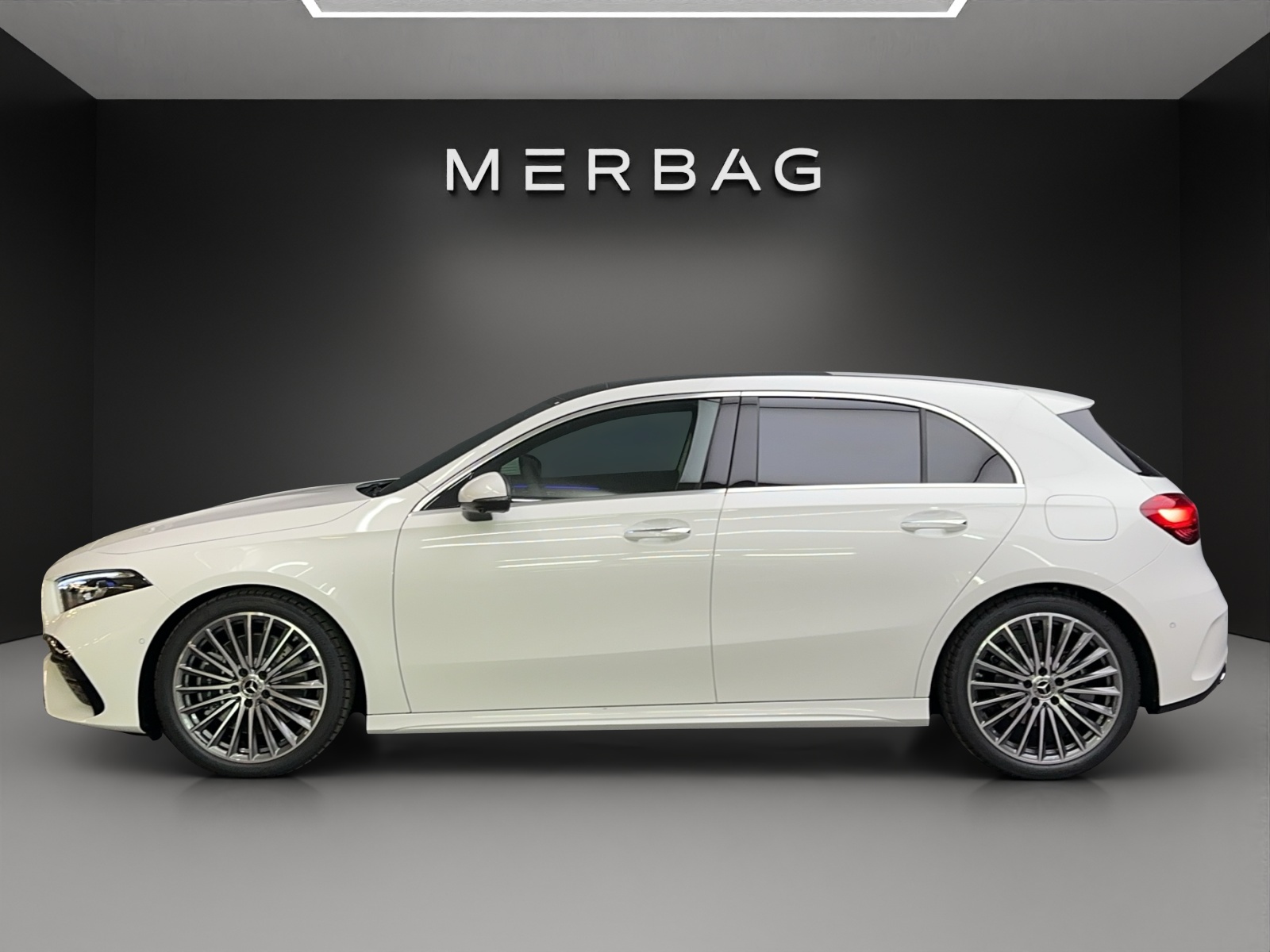 MERCEDES-BENZ A 250 4Matic 8G-DCT-image-1