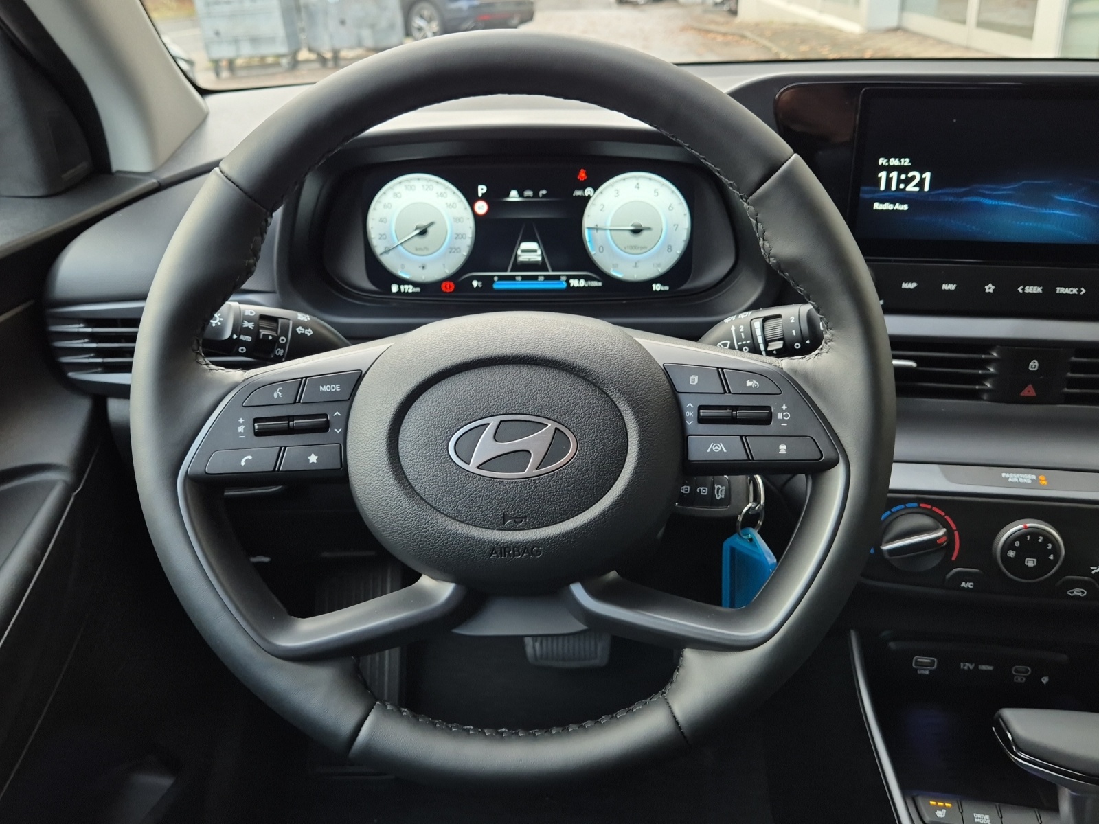 HYUNDAI i20 1.0 T-GDi Amplia-image-6