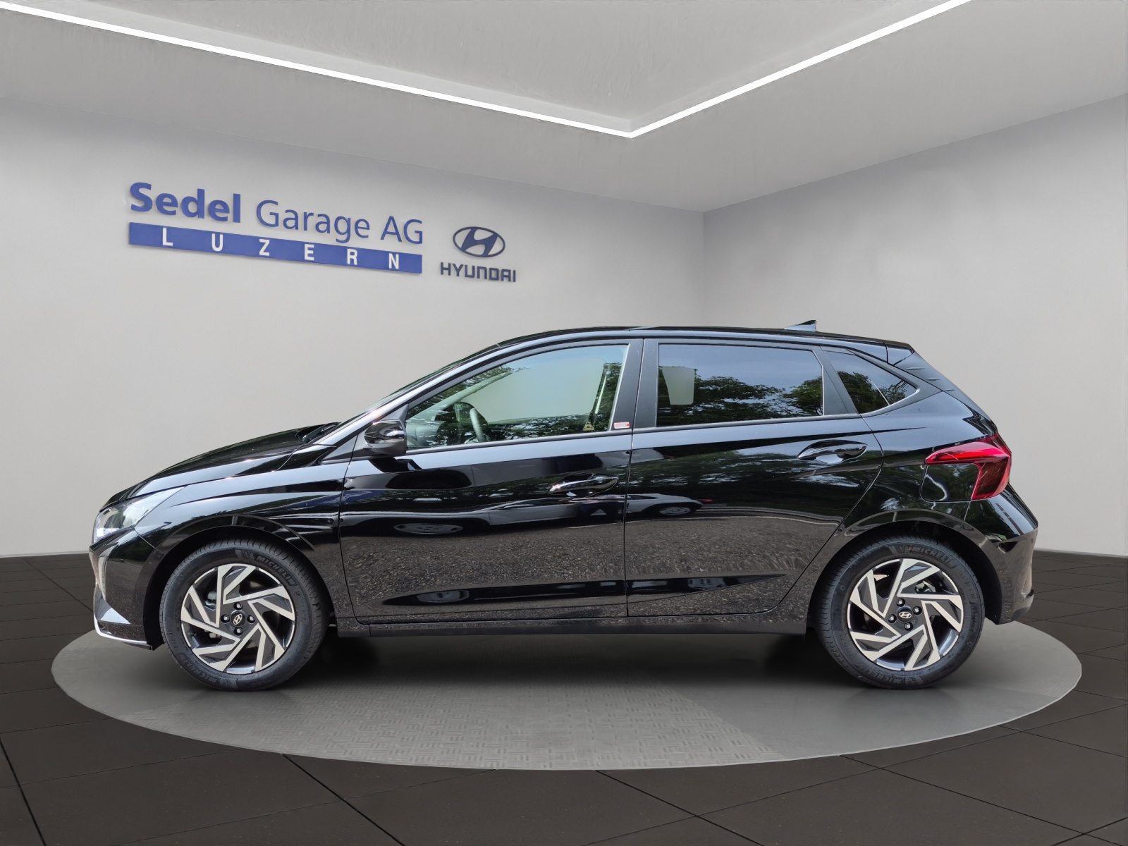 HYUNDAI i20 1.0 T-GDi Amplia-image-2