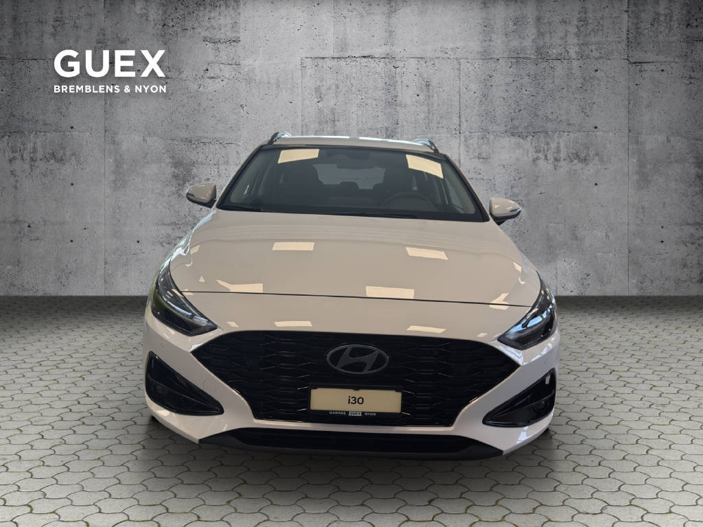 HYUNDAI i30 Wagon 1.5 T-GDi Amplia-image-1