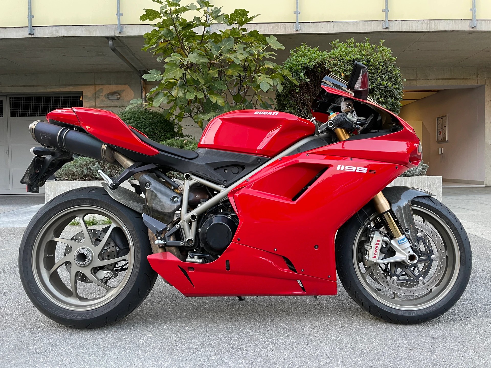 DUCATI 1198 S-image-2