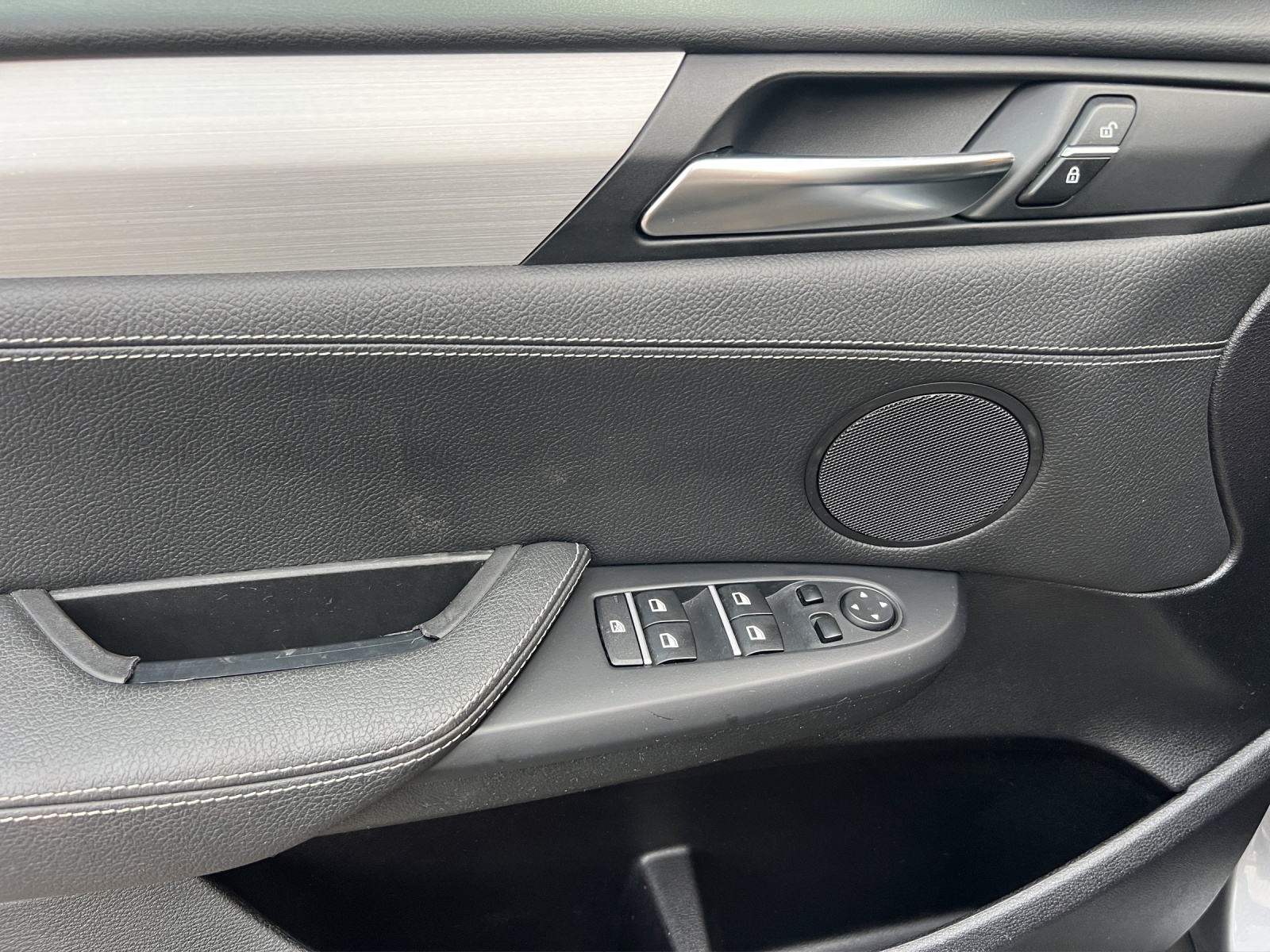 BMW X3 xDrive 20i Steptronic-image-9