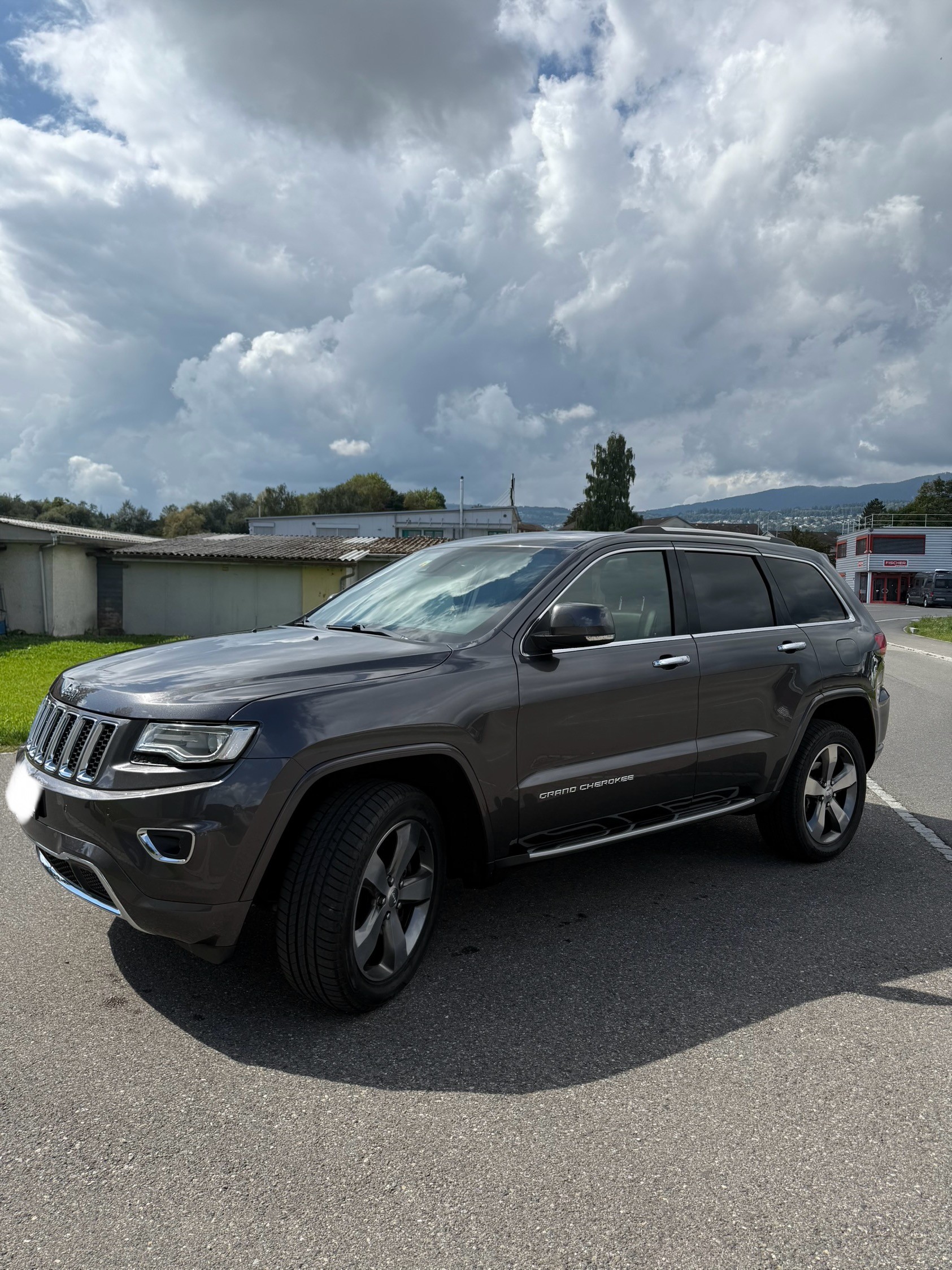JEEP Grand Cherokee 3.0 CRD Overland Automatic-image-2