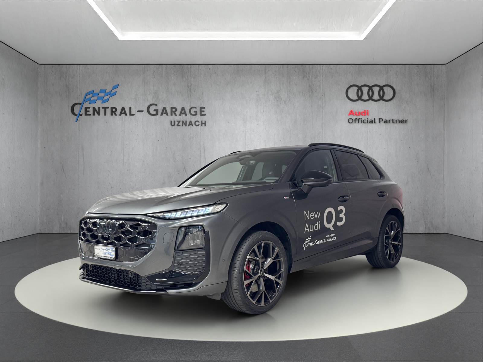 AUDI Q3 SUV TFSI quattro 195 kW S tronic-image-0