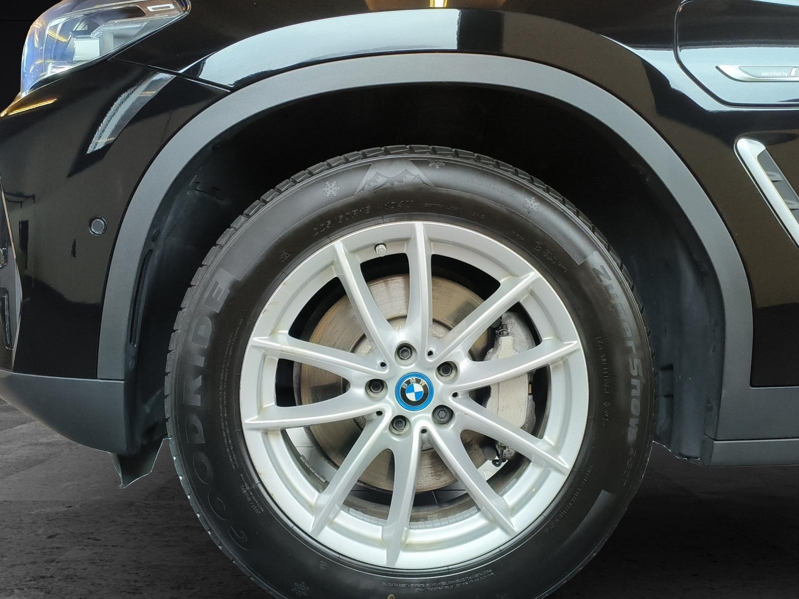 BMW X3 30e xDrive SAG-image-8