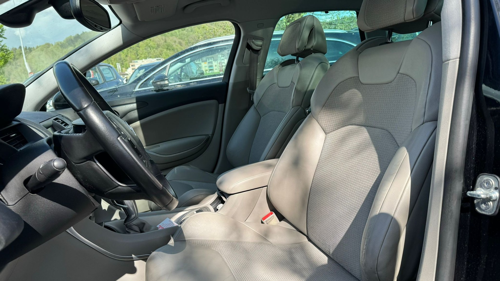 CITROEN C5 Tourer 1.6 Turbo Exclusive Automatic-image-6