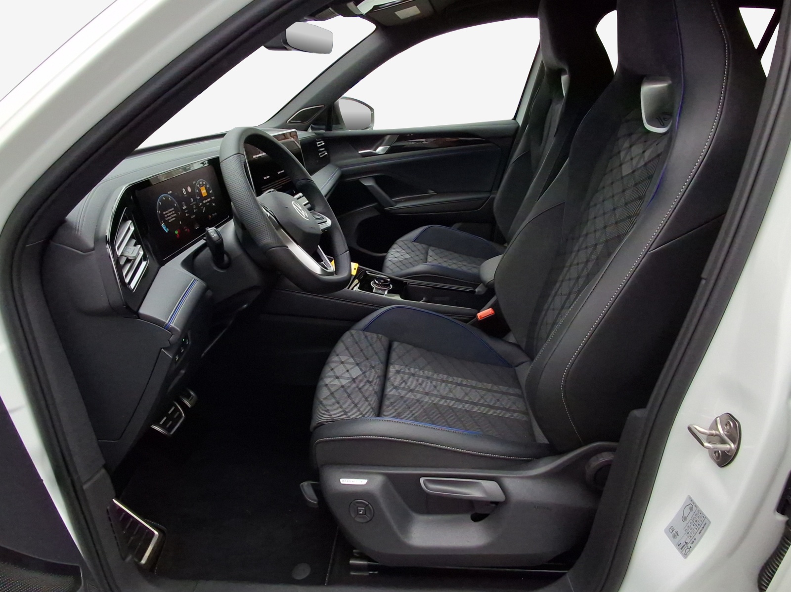 VW Tiguan 2.0 TSI DSG R-Line 4Motion-image-7