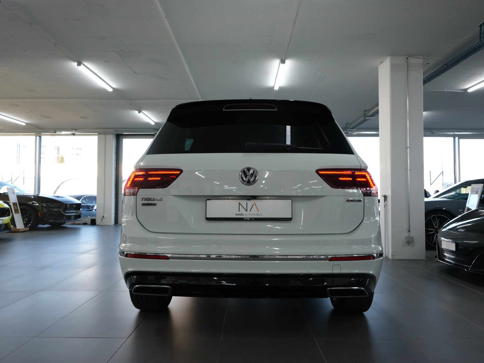 VW Tiguan Allspace 2.0 TDI SCR Highline 4Motion DSG-image-3