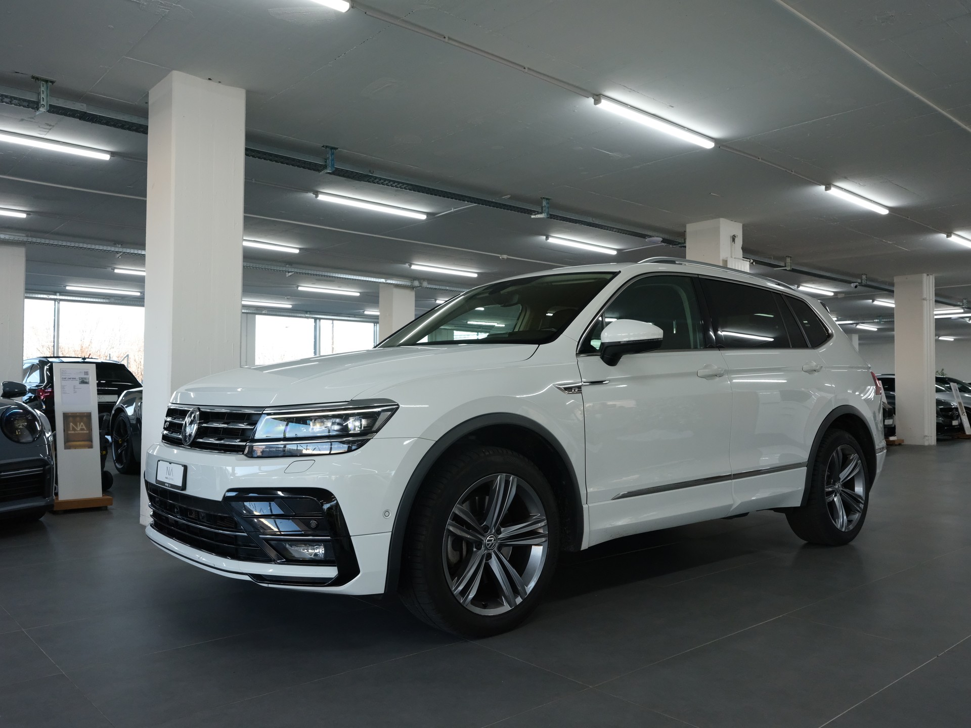 VW Tiguan Allspace 2.0 TDI SCR Highline 4Motion DSG-image-7