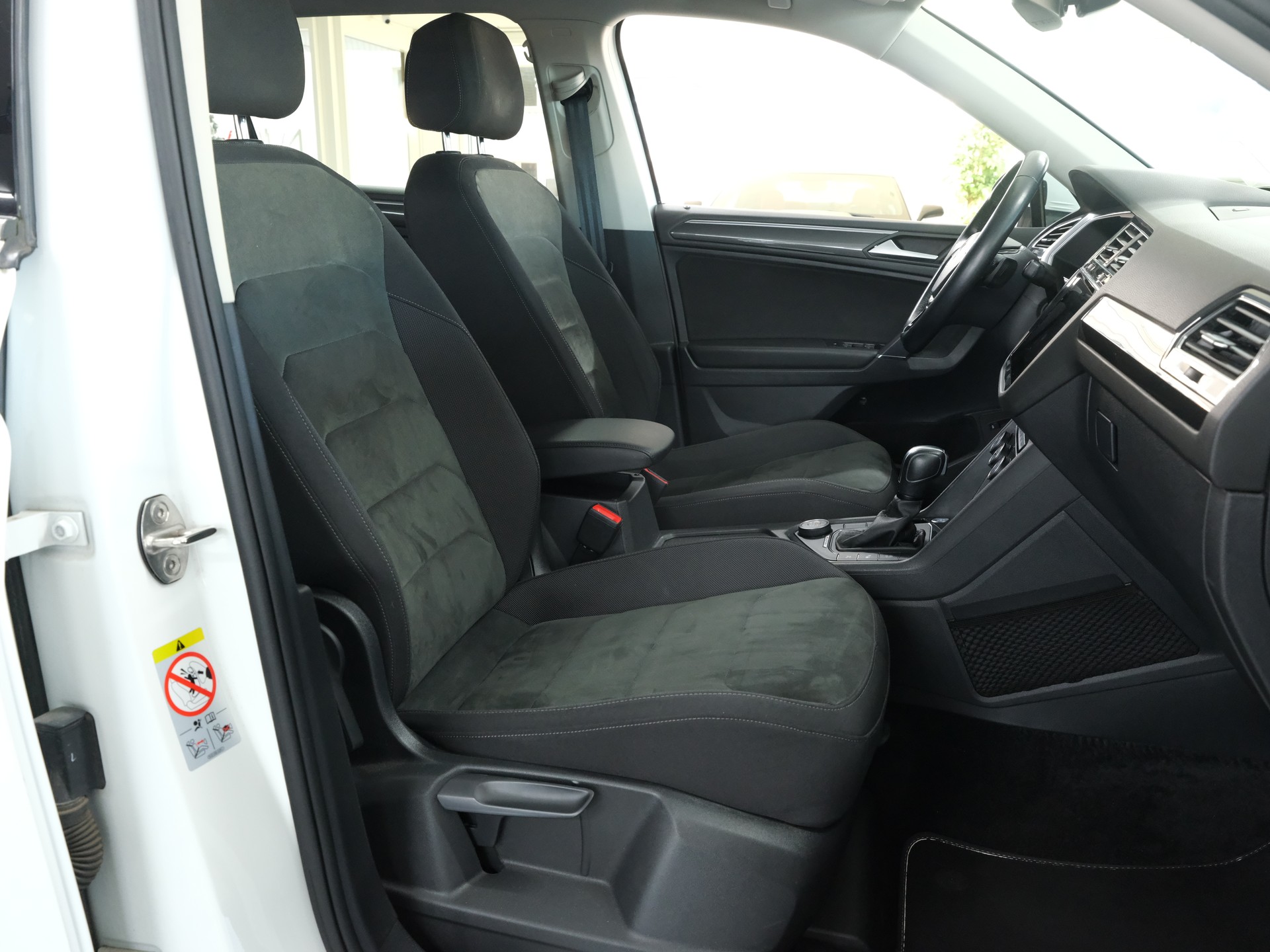 VW Tiguan Allspace 2.0 TDI SCR Highline 4Motion DSG-image-15