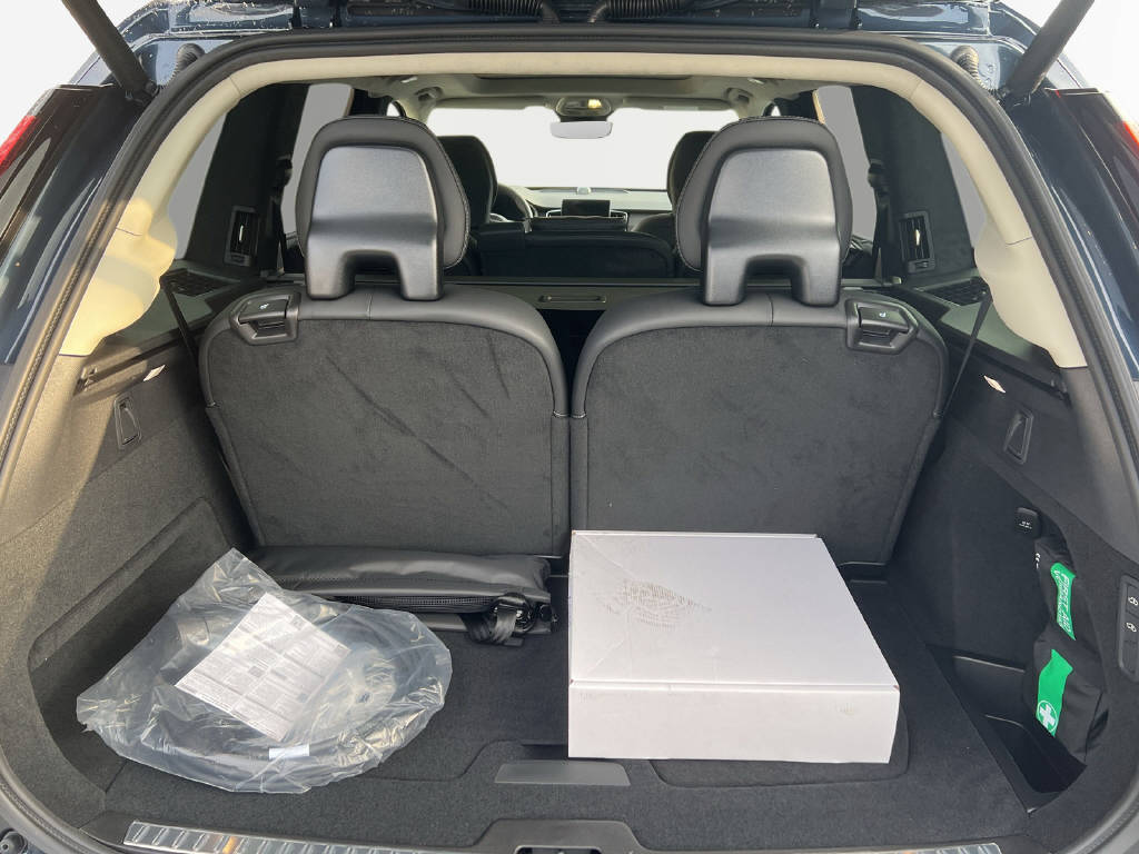 VOLVO XC90 2.0 T8 TE Ultra Dark eAWD-image-8