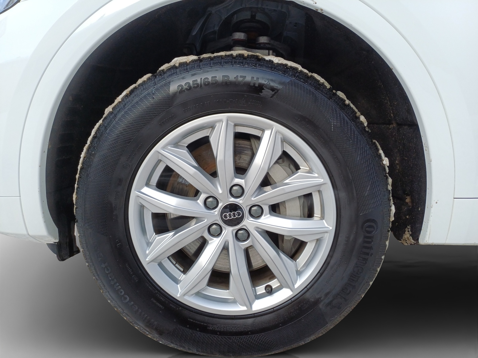 AUDI Q5 50 TFSI e PHEV S line quattro S-tronic-image-14