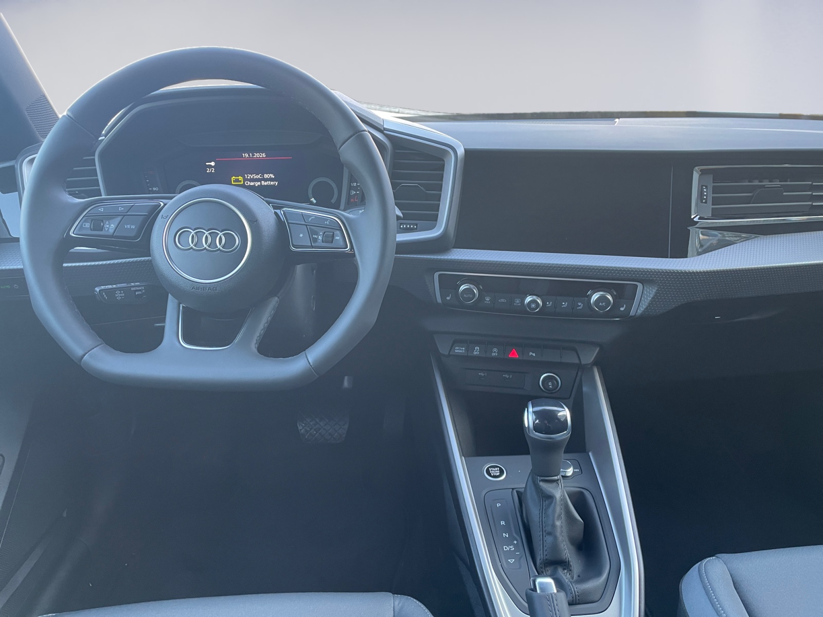 AUDI A1 Sportback 30 TFSI Attraction S-tronic-image-9