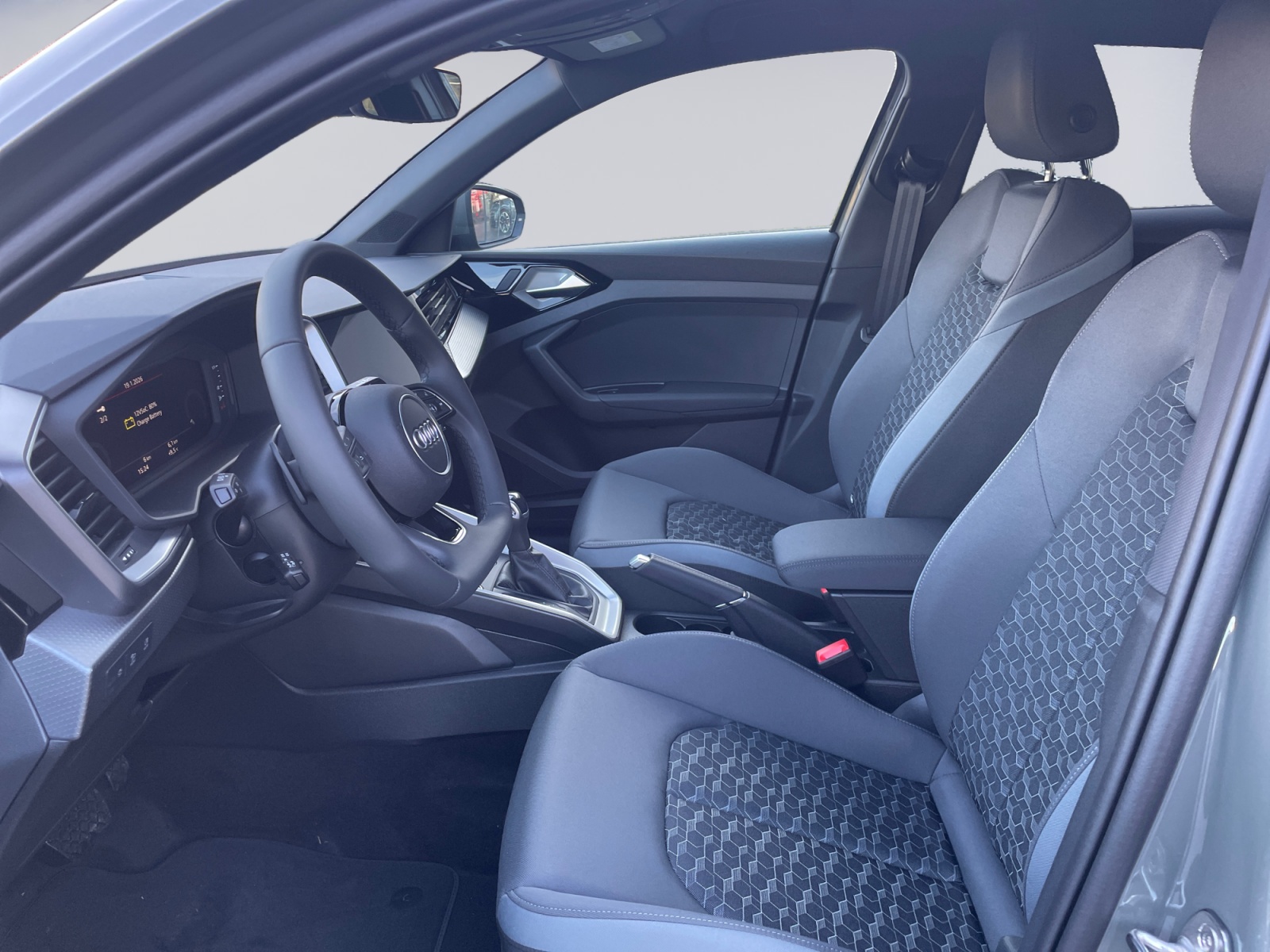 AUDI A1 Sportback 30 TFSI Attraction S-tronic-image-8