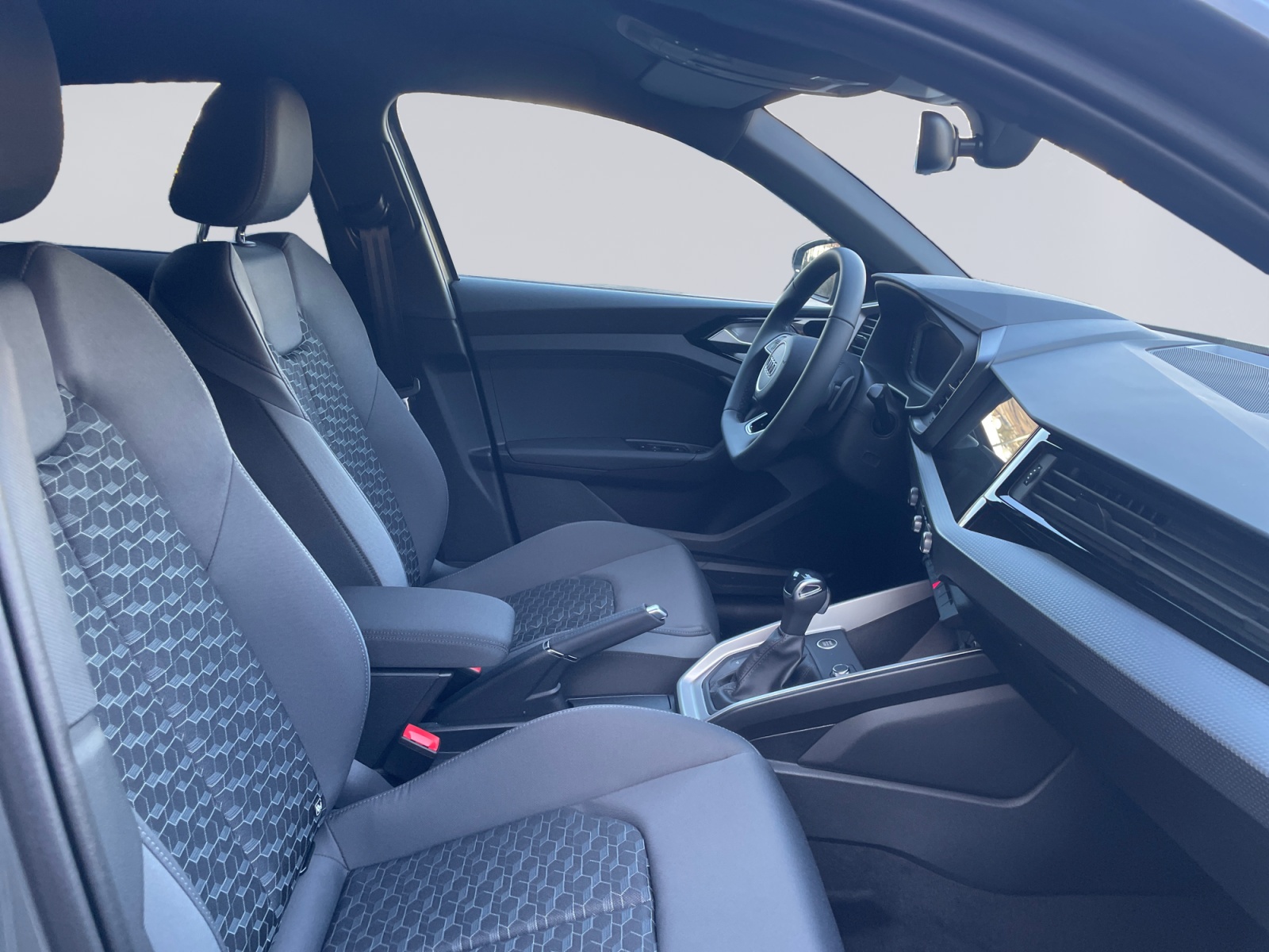 AUDI A1 Sportback 30 TFSI Attraction S-tronic-image-14