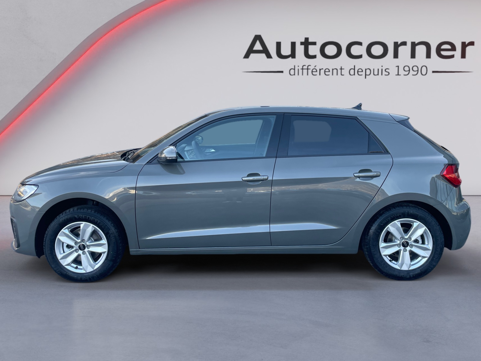 AUDI A1 Sportback 30 TFSI Attraction S-tronic-image-1