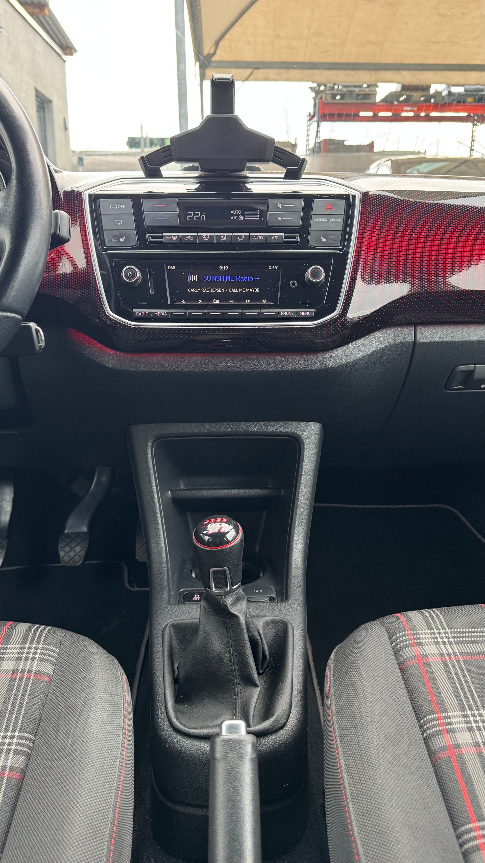 VW Up 1.0 TSI GTI-image-23