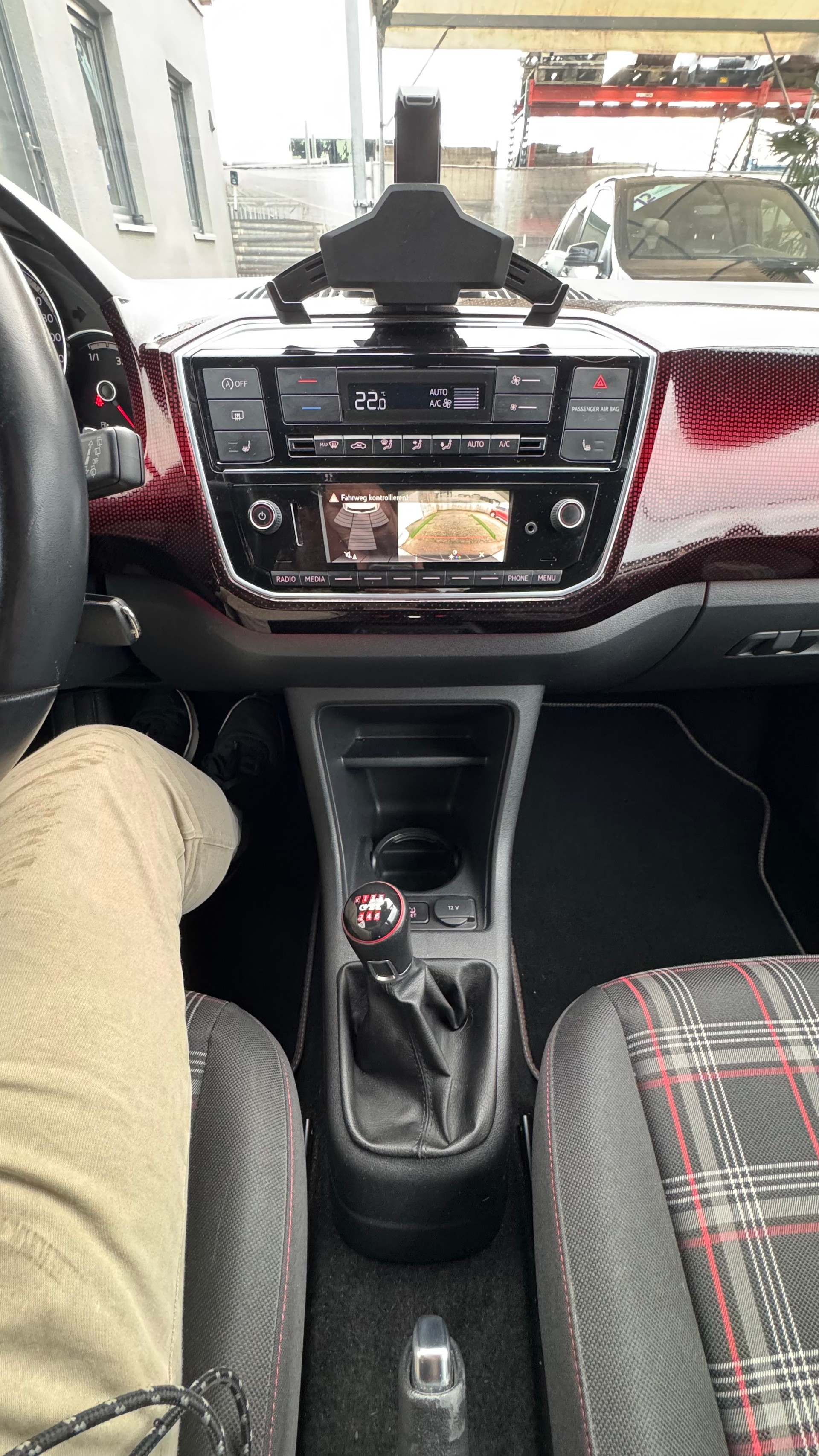 VW Up 1.0 TSI GTI-image-25