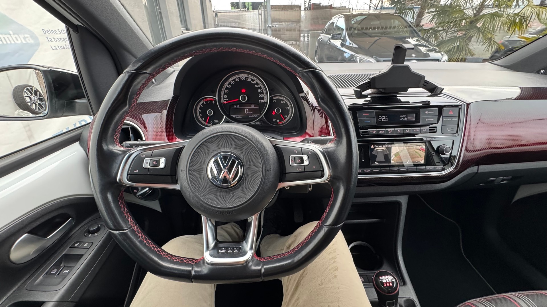 VW Up 1.0 TSI GTI-image-24