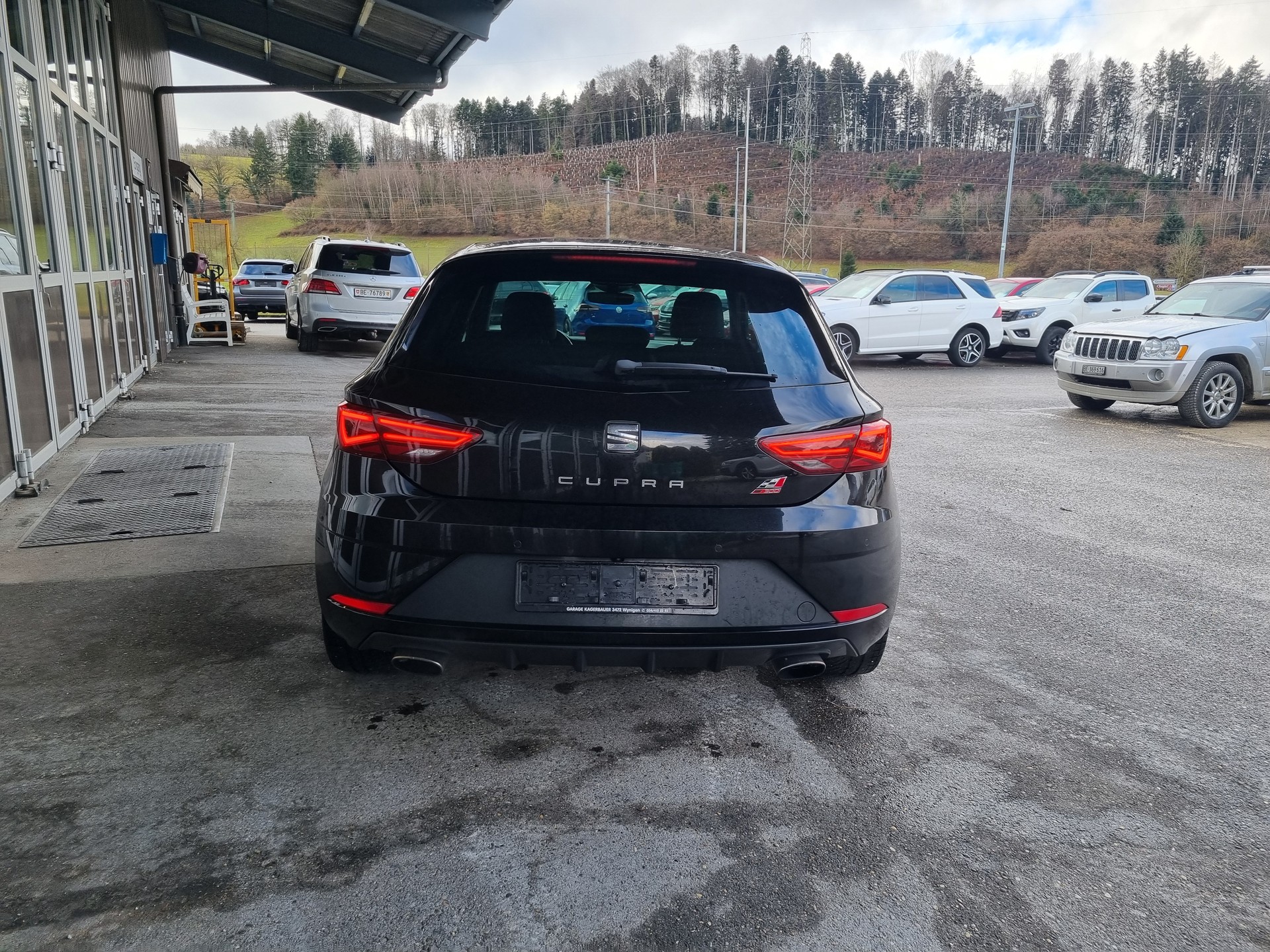 SEAT Leon 2.0 TSI Cupra 300 DSG-image-4