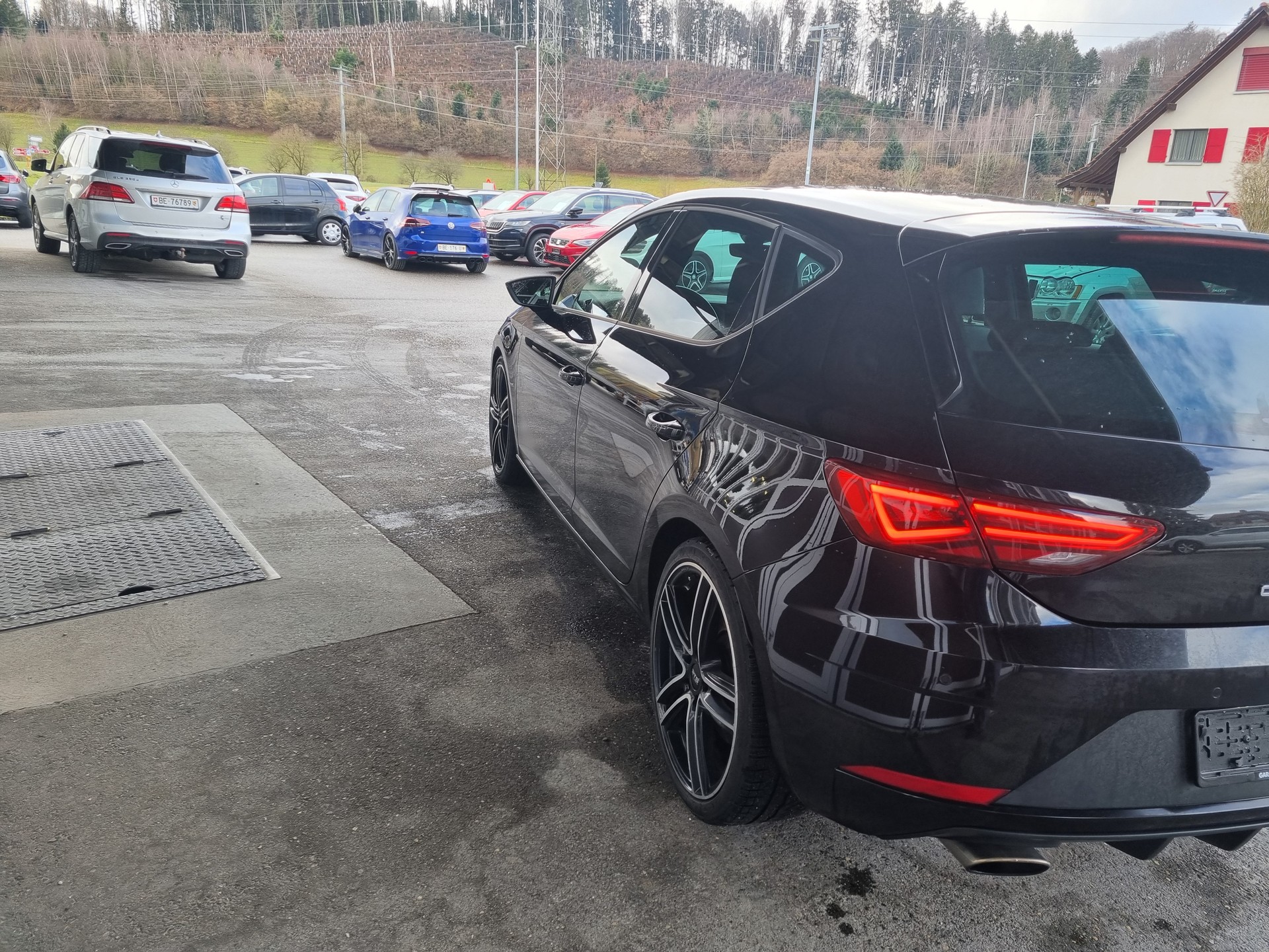 SEAT Leon 2.0 TSI Cupra 300 DSG-image-5