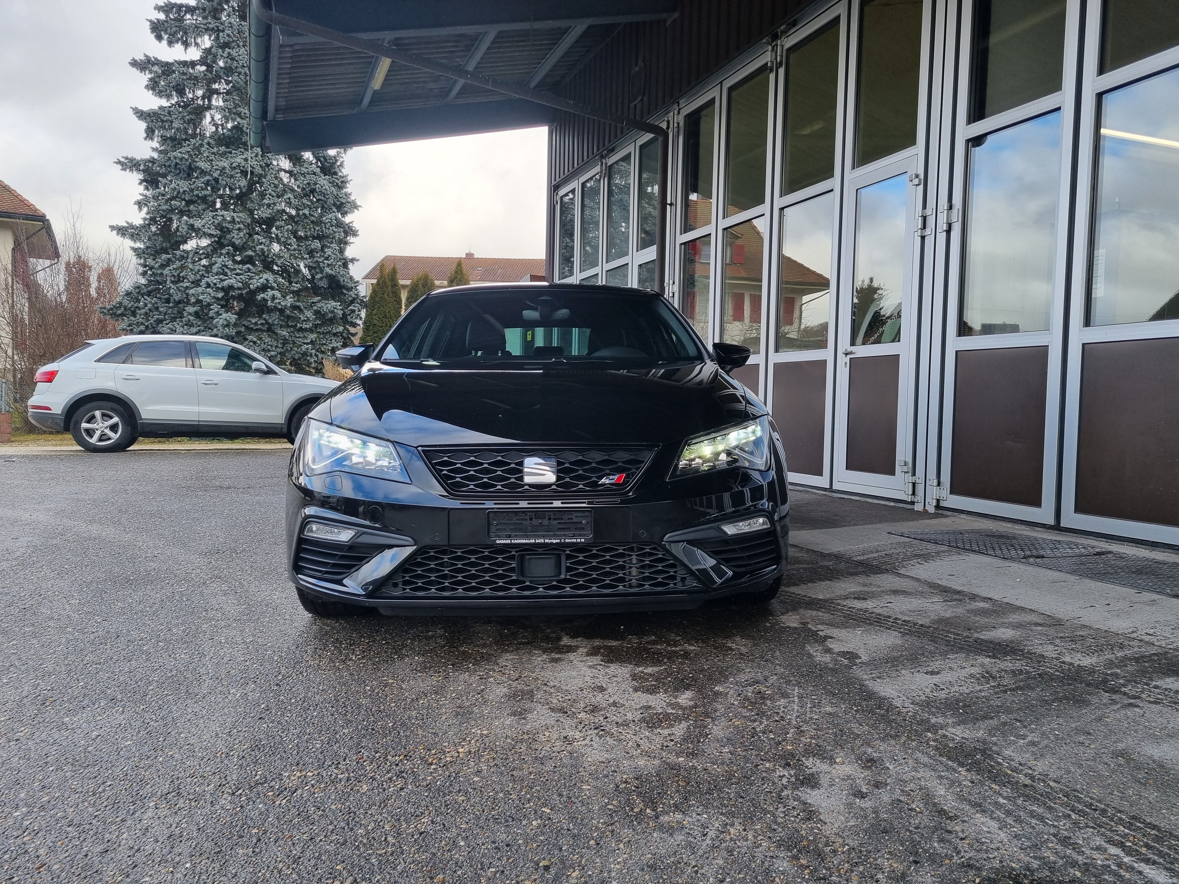 Car photo