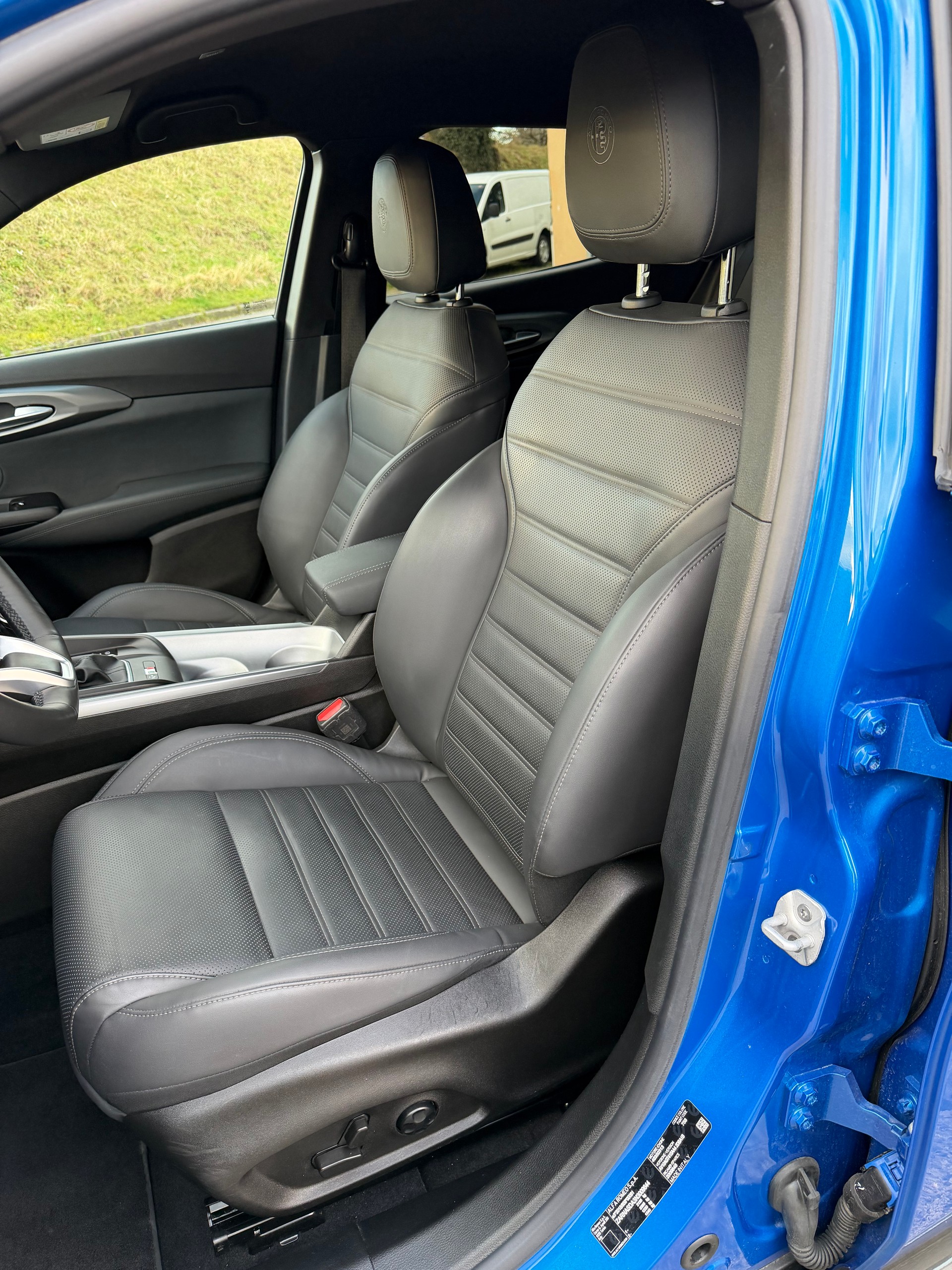 ALFA ROMEO Tonale 1.5 48V Hybrid Veloce-image-9