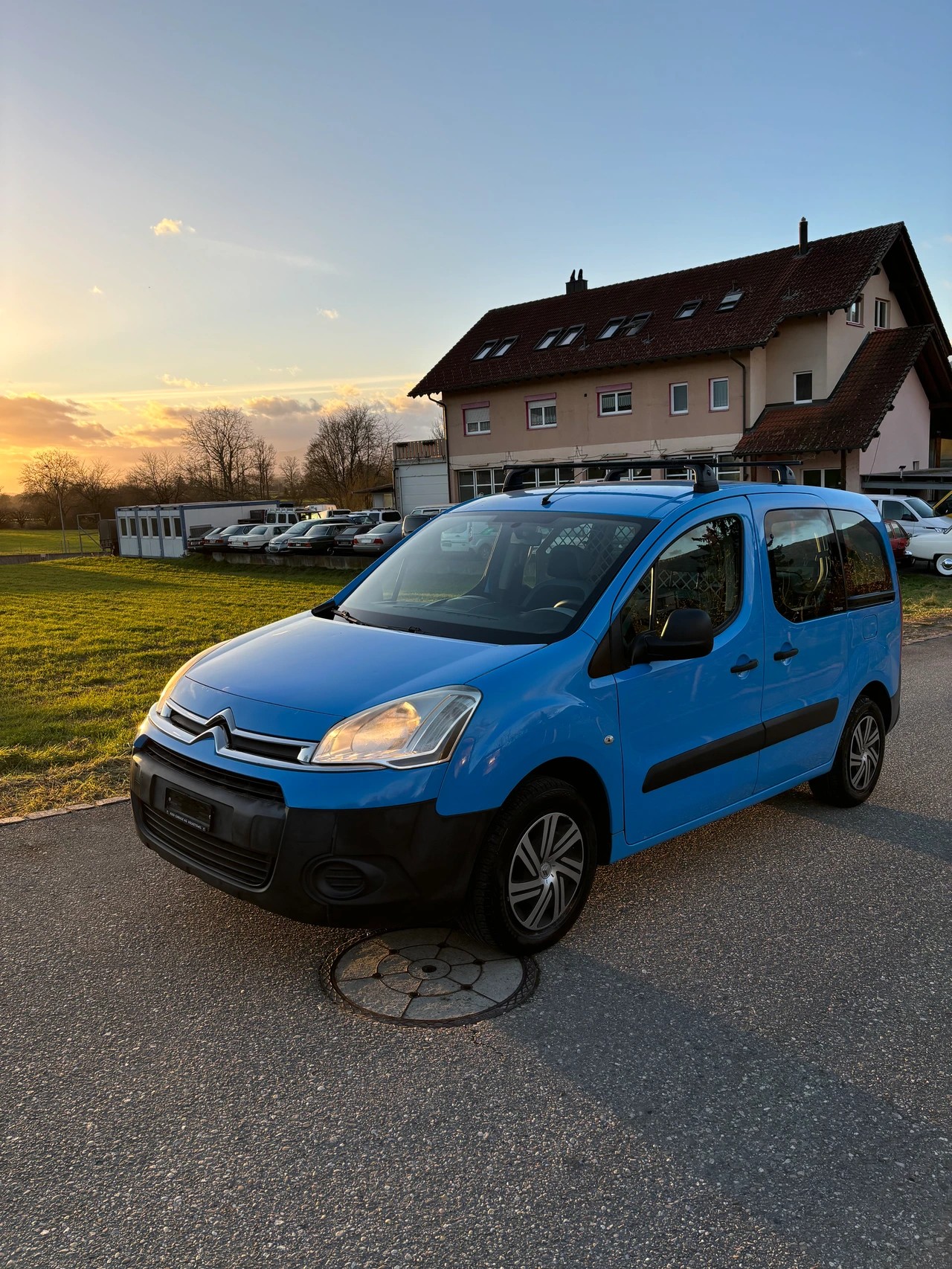 CITROEN Berlingo 1.6 16V Attraction-image-1