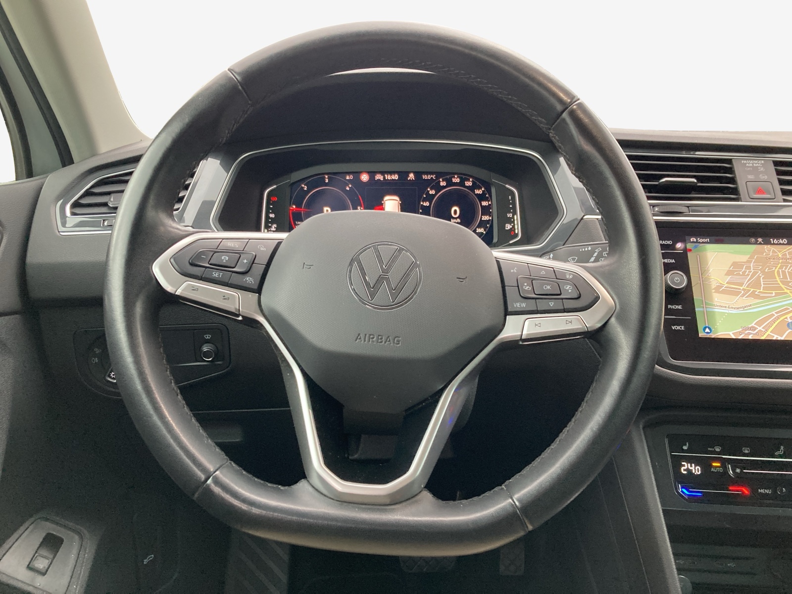 VW Tiguan 2.0 TDI SCR Elegance 4Motion DSG-image-9
