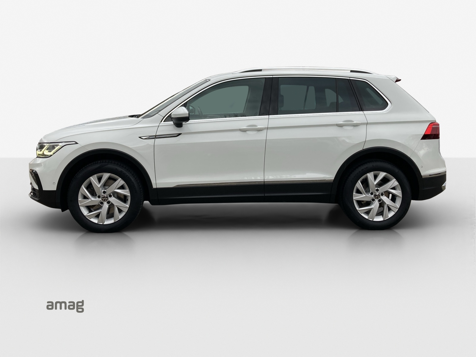 VW Tiguan 2.0 TDI SCR Elegance 4Motion DSG-image-1