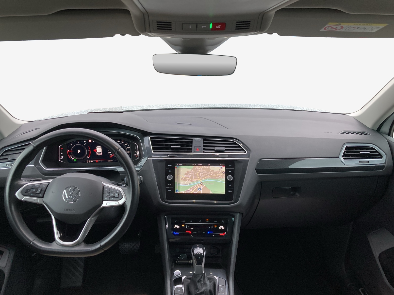 VW Tiguan 2.0 TDI SCR Elegance 4Motion DSG-image-8