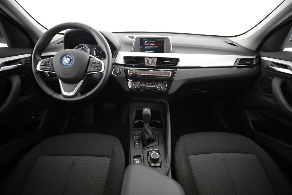 BMW X1 25e xDrive-image-4