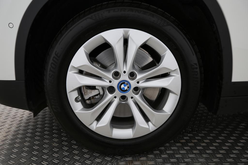 BMW X1 25e xDrive-image-18