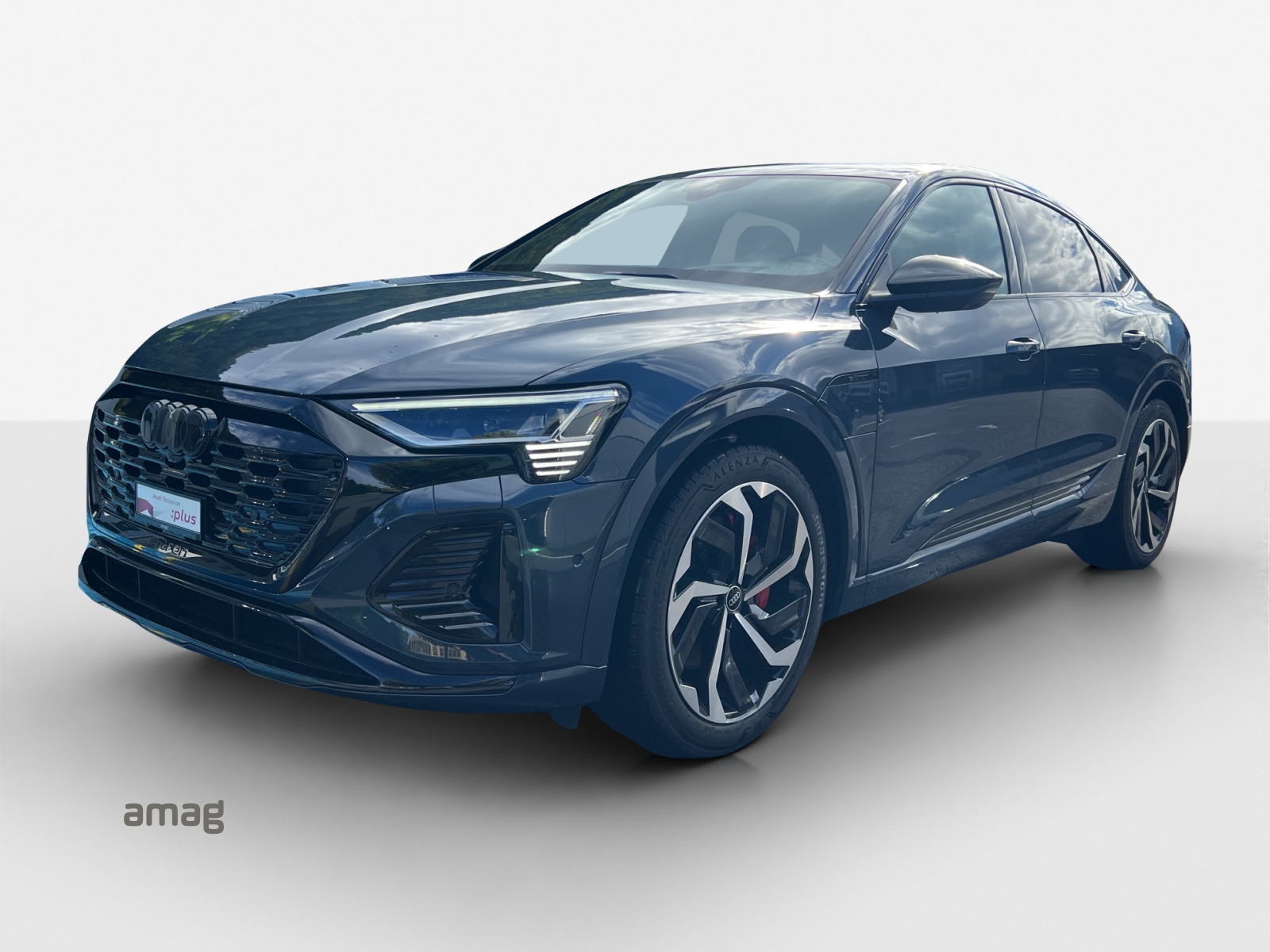 AUDI Q8 Sportback 55 e-tron S line quattro-image-0