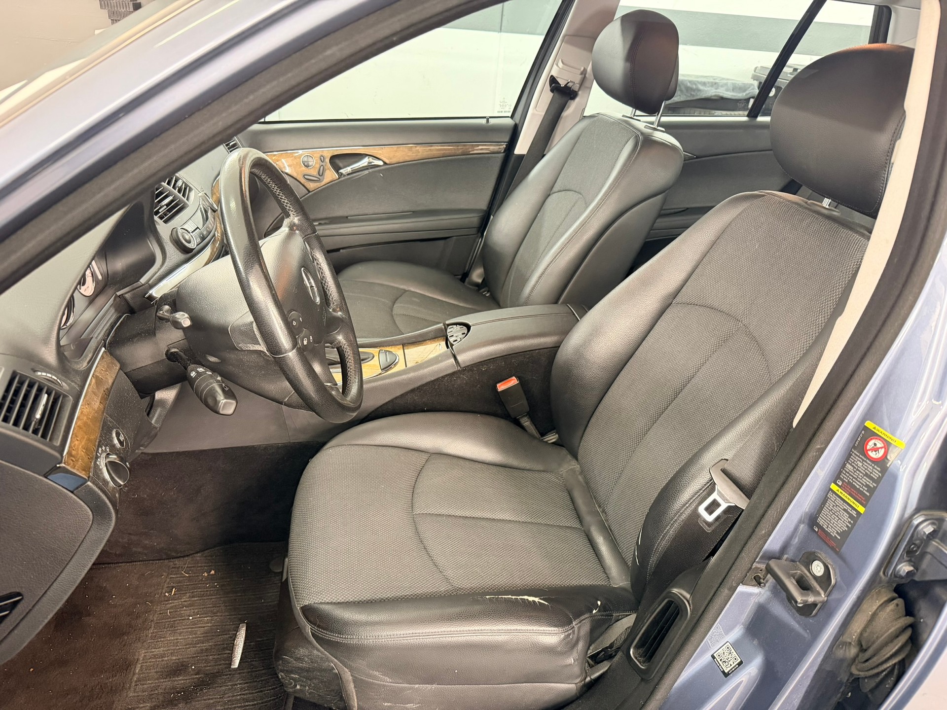 MERCEDES-BENZ E 320 CDI Avantgarde 4Matic Automatic-image-12