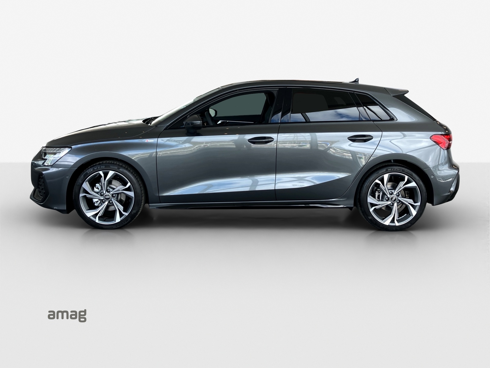 AUDI A3 Sportback TFSI 110 kW S line S tronic-image-1