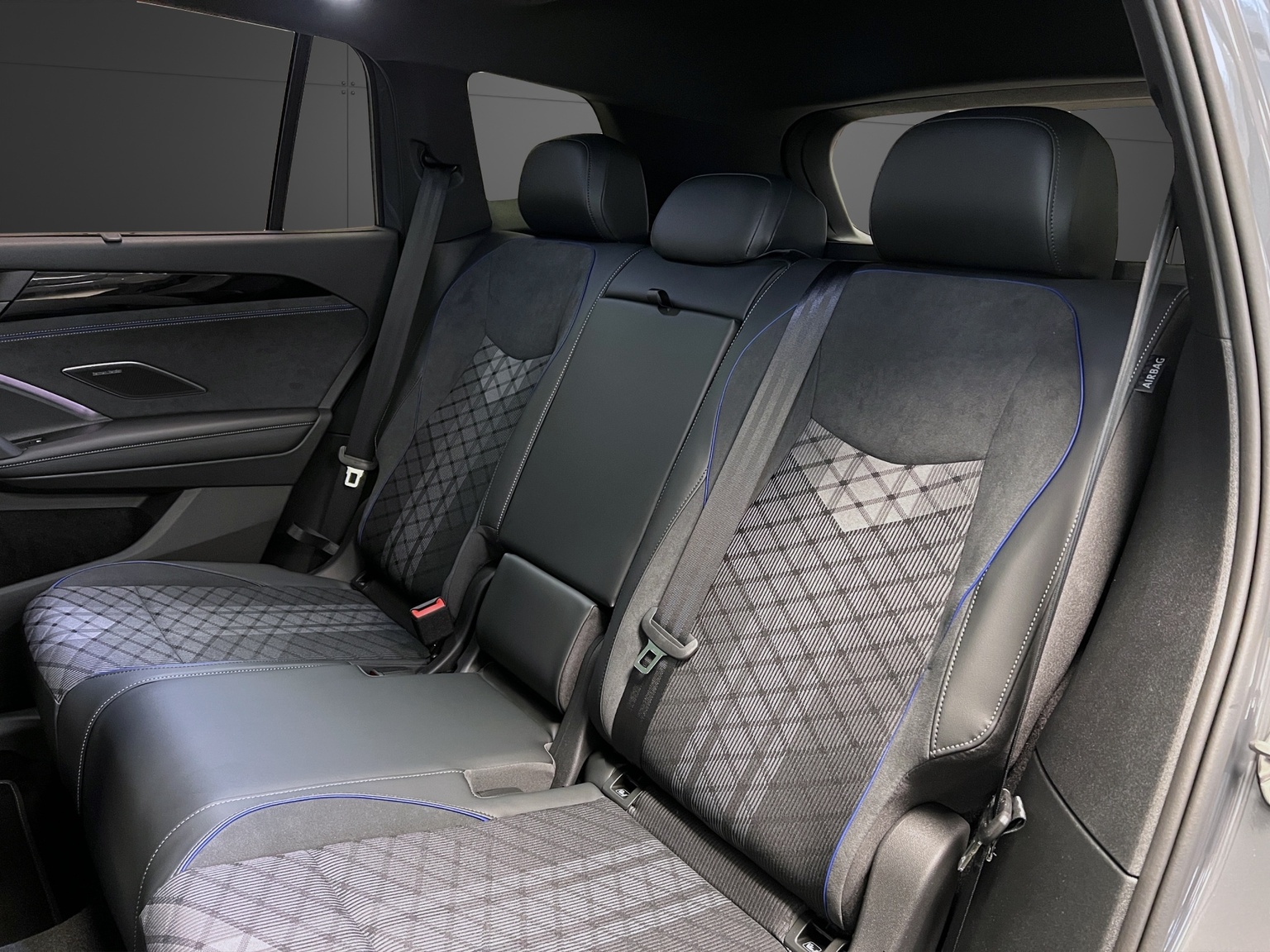 VW Tayron 1.5 TSI evo2 eHybrid R-Line DSG-image-8