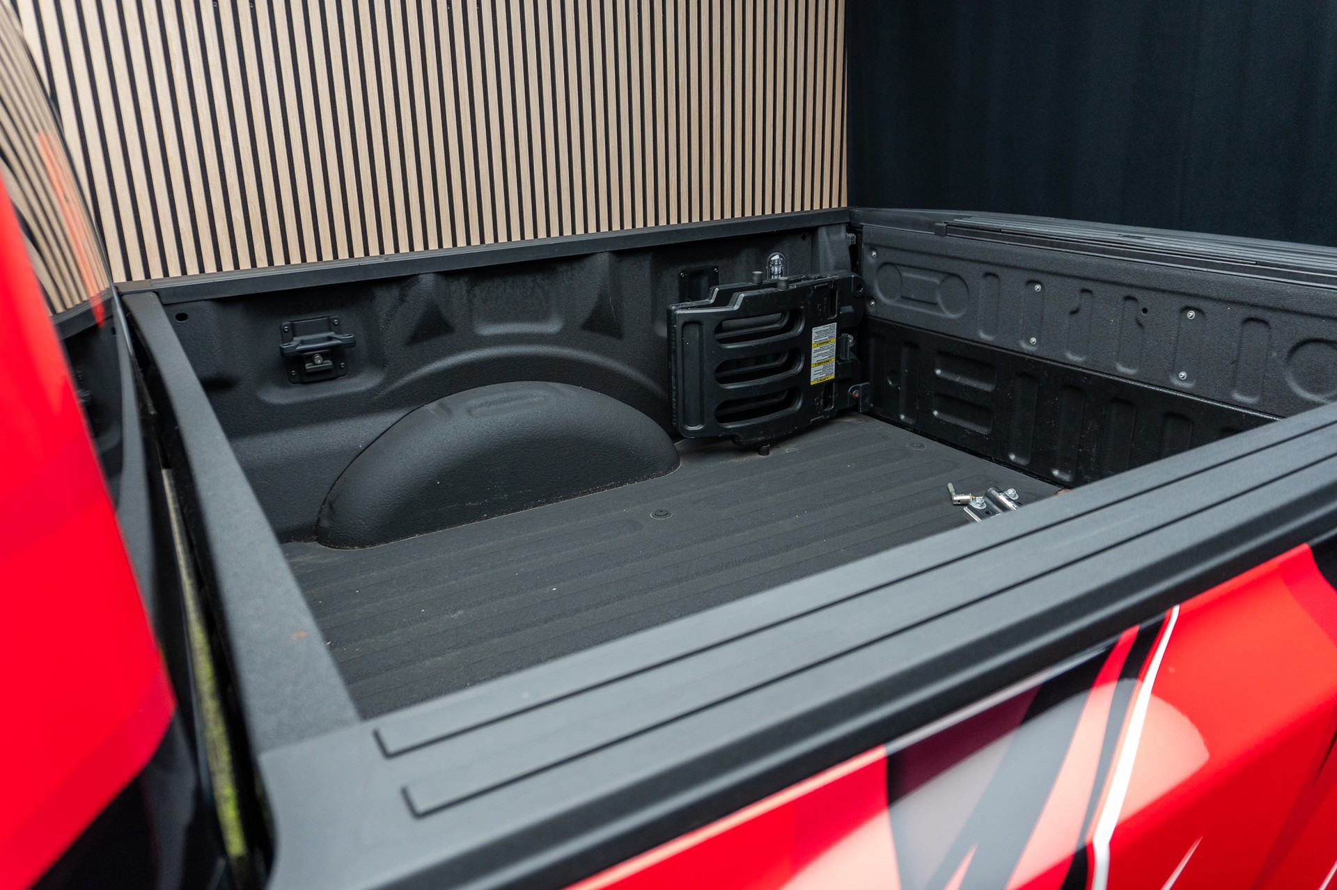 FORD F150 Raptor-image-5