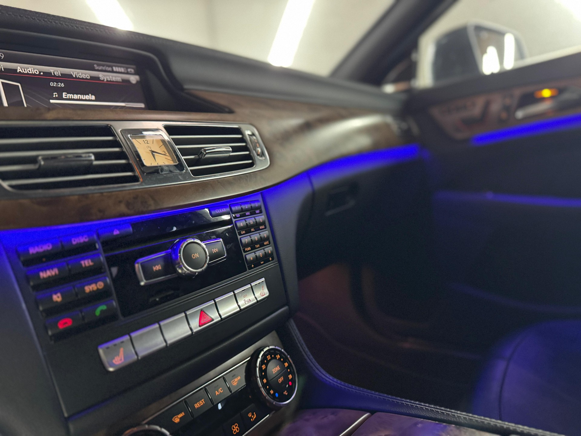 MERCEDES-BENZ CLS 350 CDI 4Matic 7G-Tronic AMG-Line-image-11